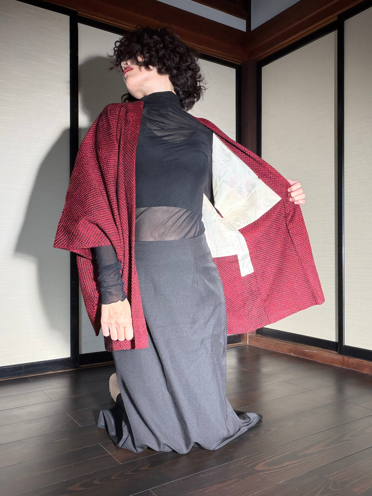 VINTAGE SHIBORI HAORI  "red-black, SIB133" *damage