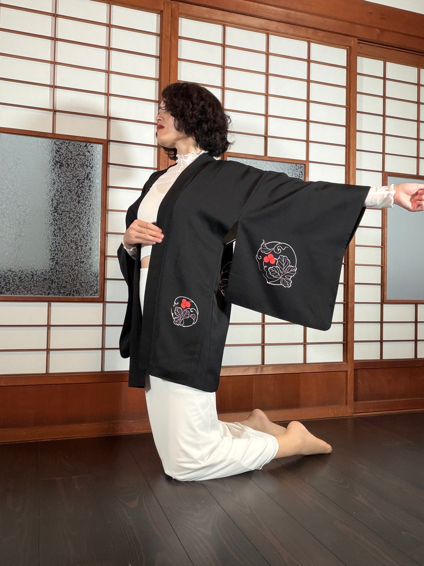 VINTAGE BLACK HAORI  "kajitsu, red BLK193"