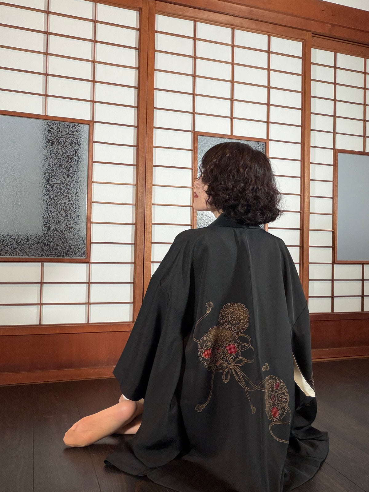 VINTAGE BLACK HAORI  "yukiwa, gold, red BLK192"