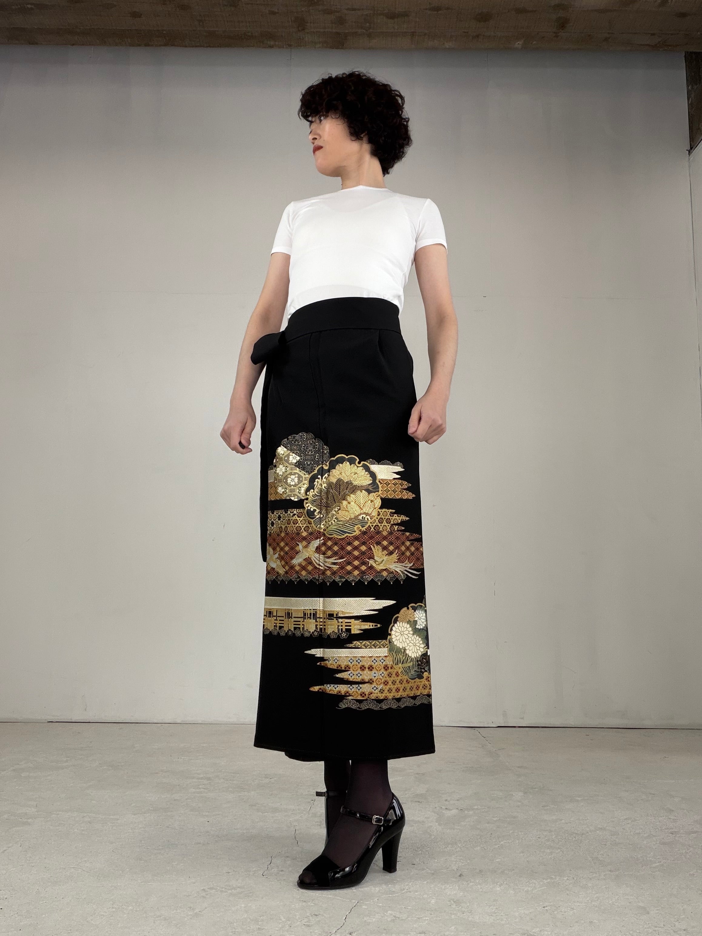 EDO-ZUMA SKIRT UPCYCLED FROM JAPANESE KIMONO 