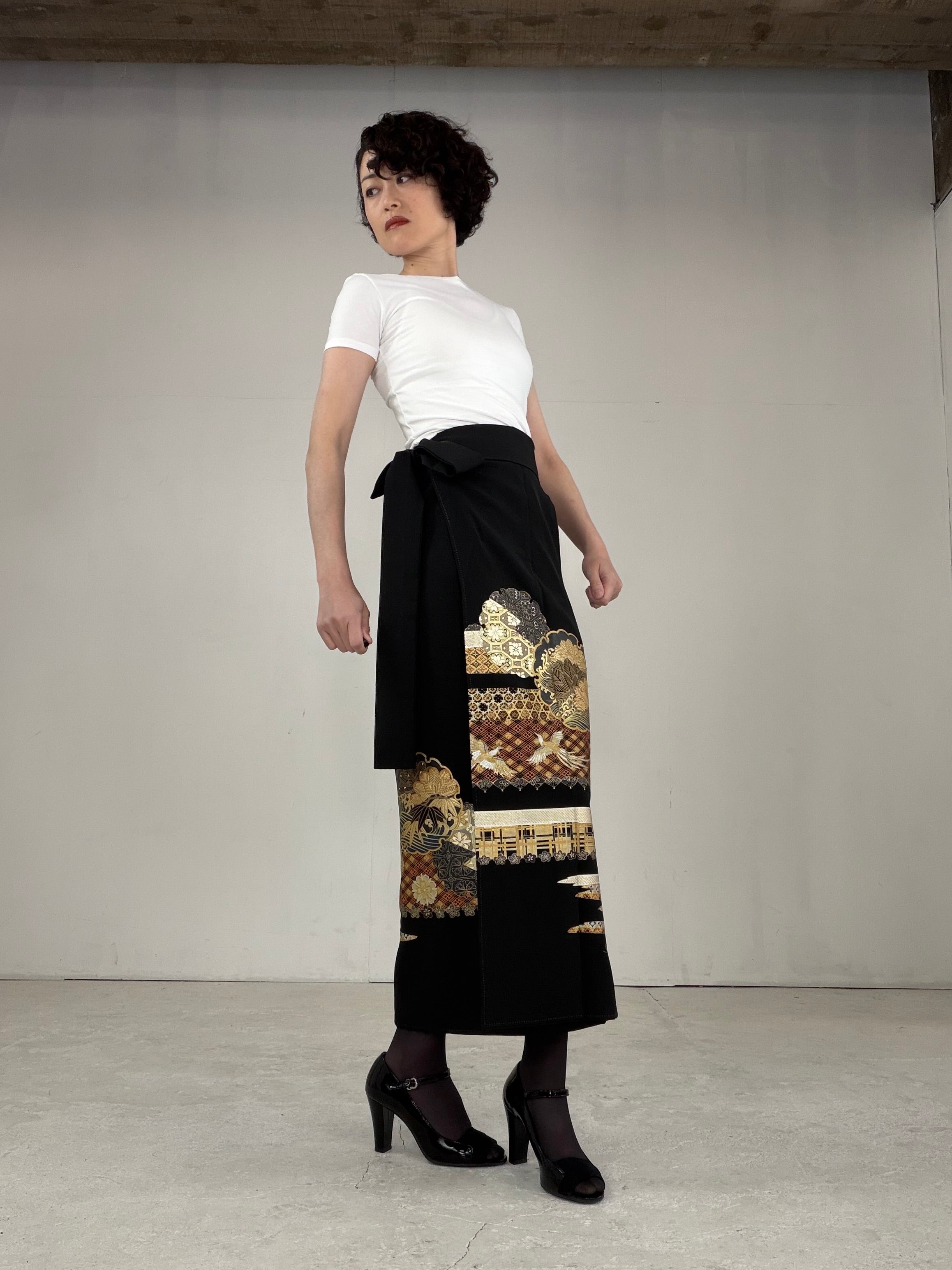 EDO-ZUMA SKIRT UPCYCLED FROM JAPANESE KIMONO 