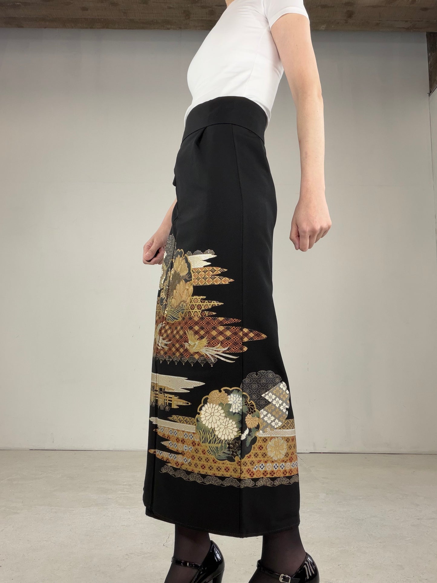 EDO-ZUMA SKIRT UPCYCLED FROM JAPANESE KIMONO "EDO037"