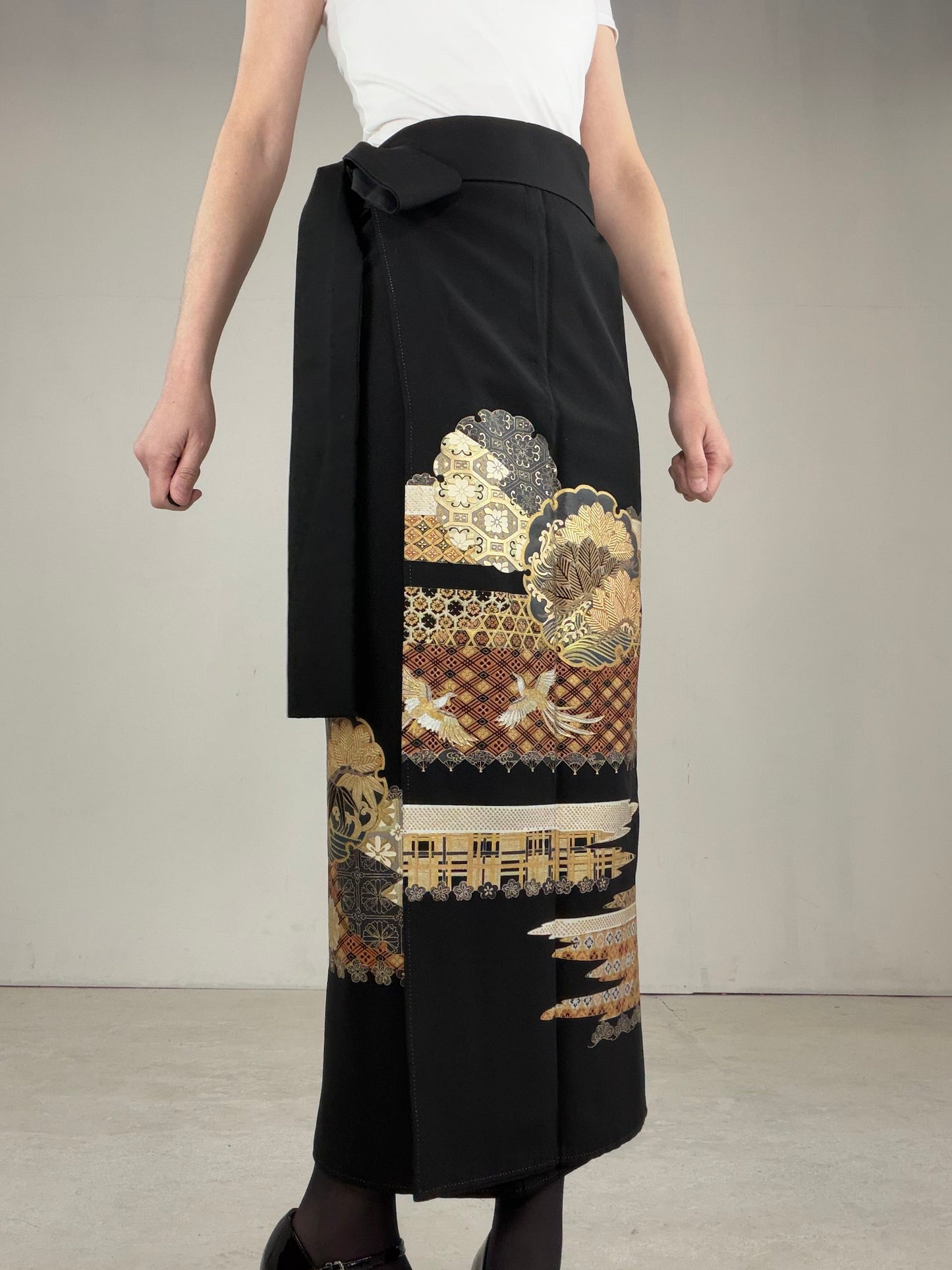 EDO-ZUMA SKIRT UPCYCLED FROM JAPANESE KIMONO "EDO037"