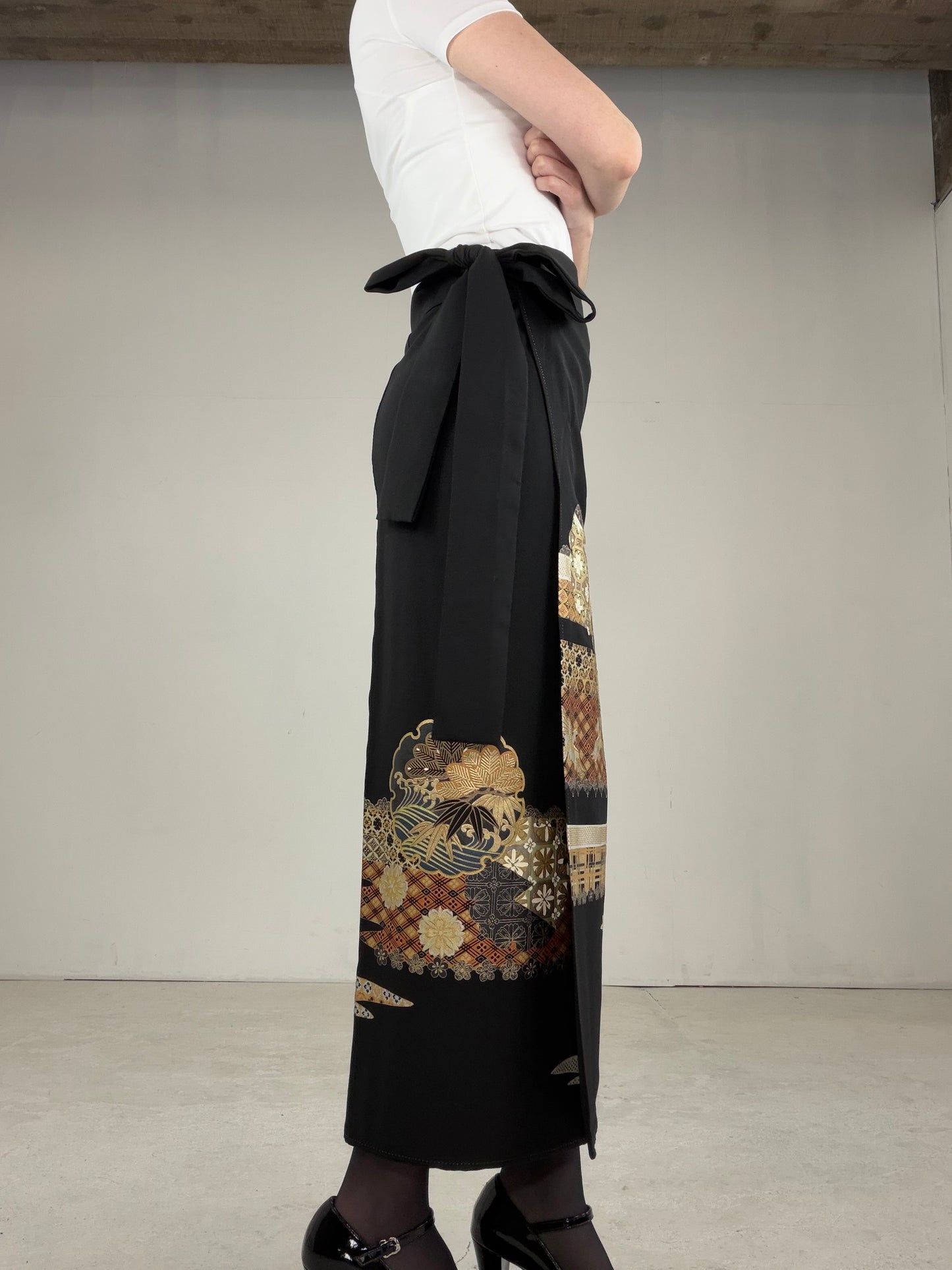 EDO-ZUMA SKIRT UPCYCLED FROM JAPANESE KIMONO "EDO037"