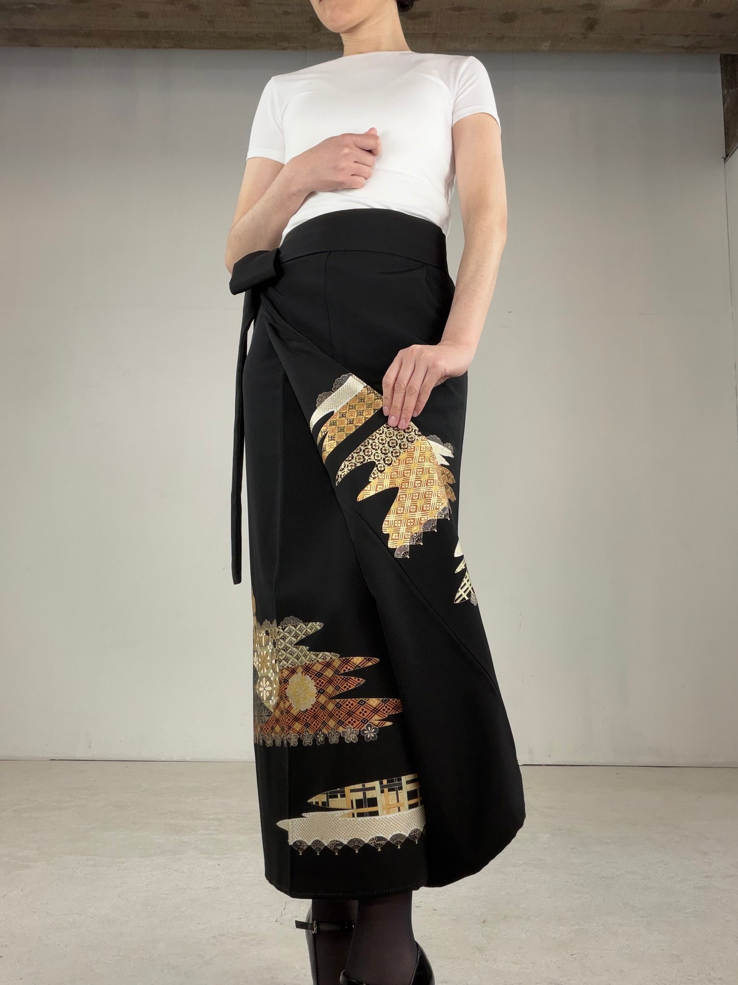 EDO-ZUMA SKIRT UPCYCLED FROM JAPANESE KIMONO "EDO037"