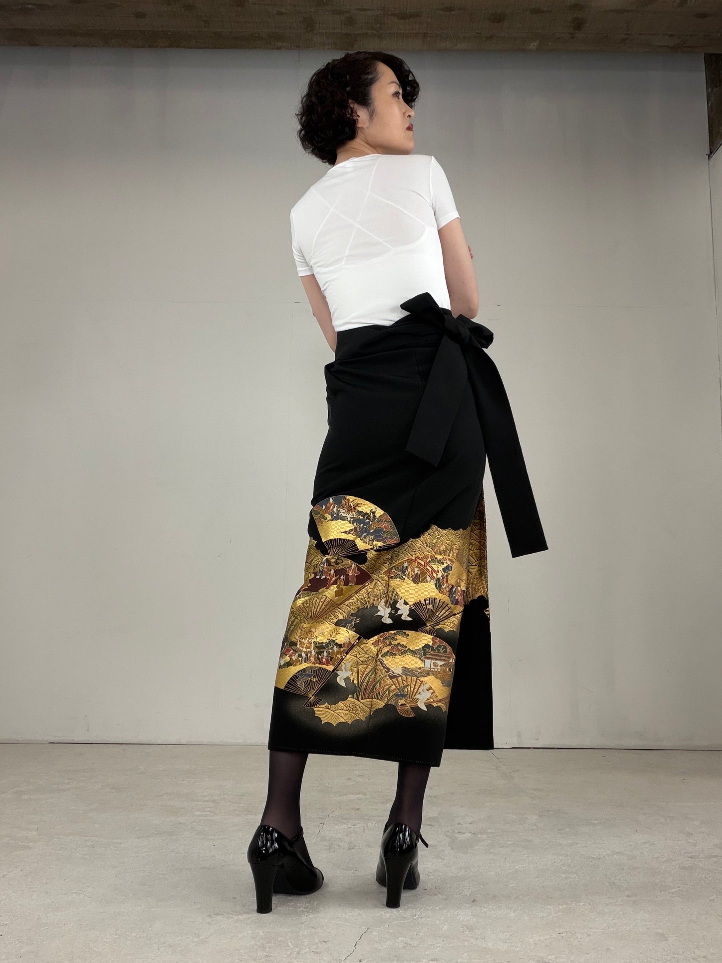 EDO-ZUMA SKIRT UPCYCLED FROM JAPANESE KIMONO "EDO033"
