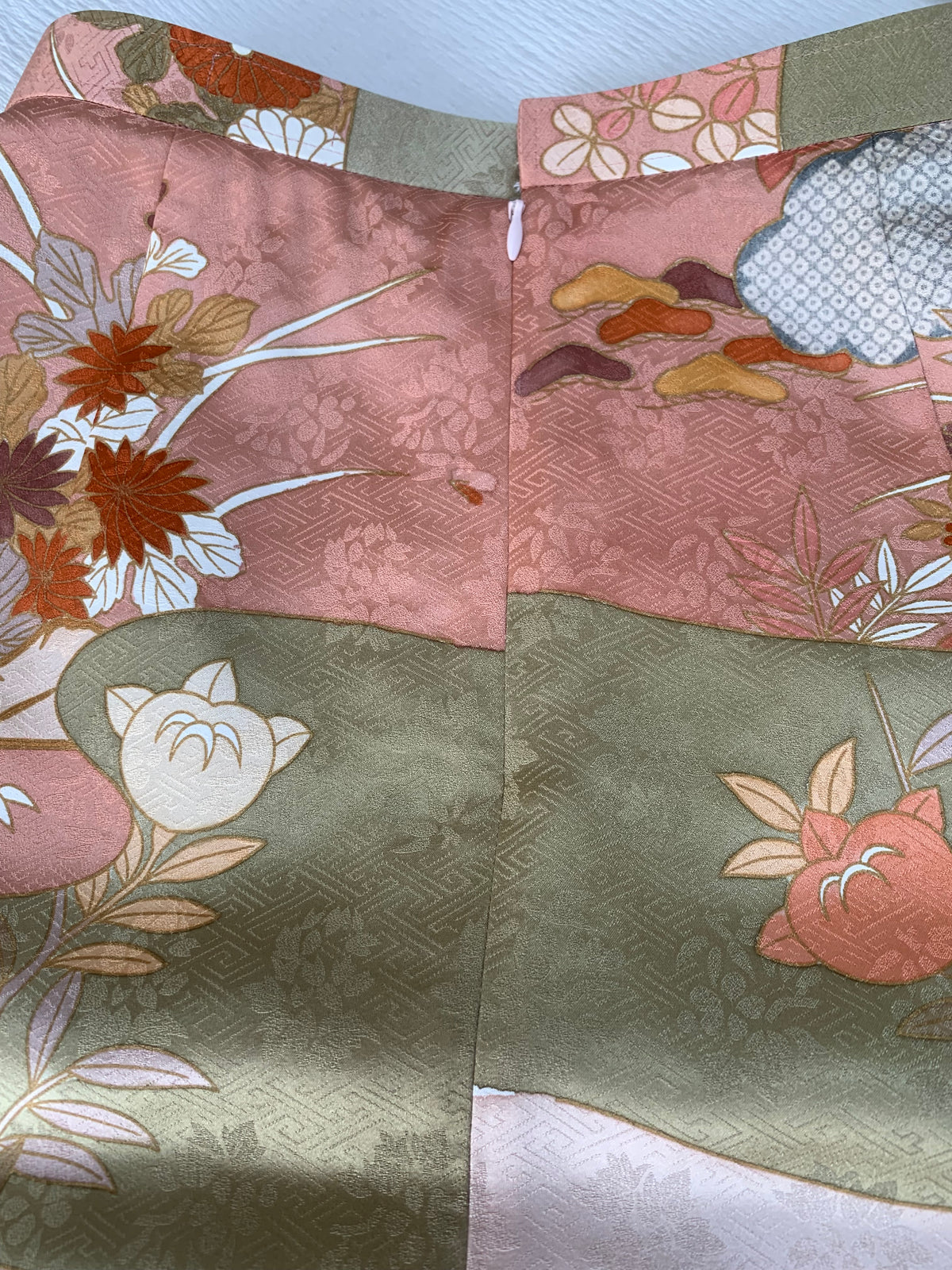 Kimono Skirt "SAI003" — Upcycled from Japanese Kimono Foumongi