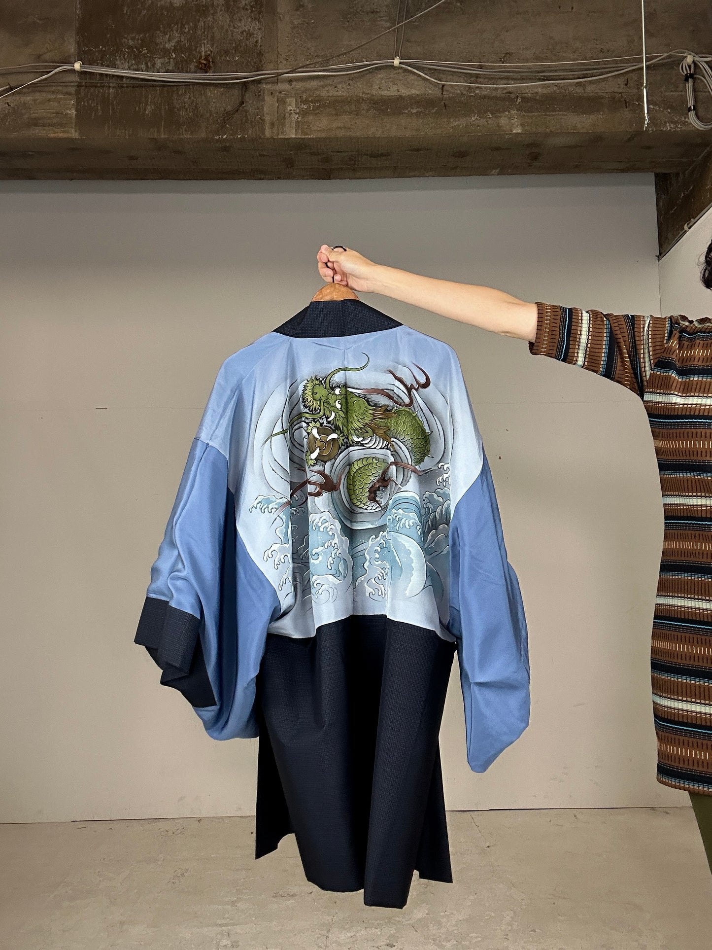 KAWAII HAORI oversized  " Tsumugi haori blue 001 dragon"