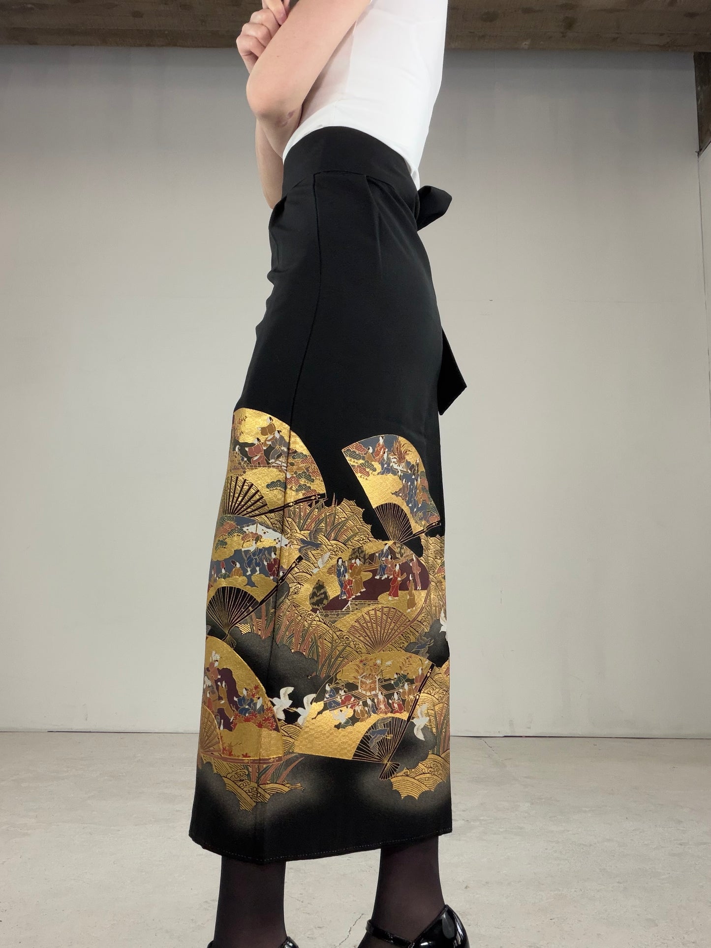 EDO-ZUMA SKIRT UPCYCLED FROM JAPANESE KIMONO "EDO033"