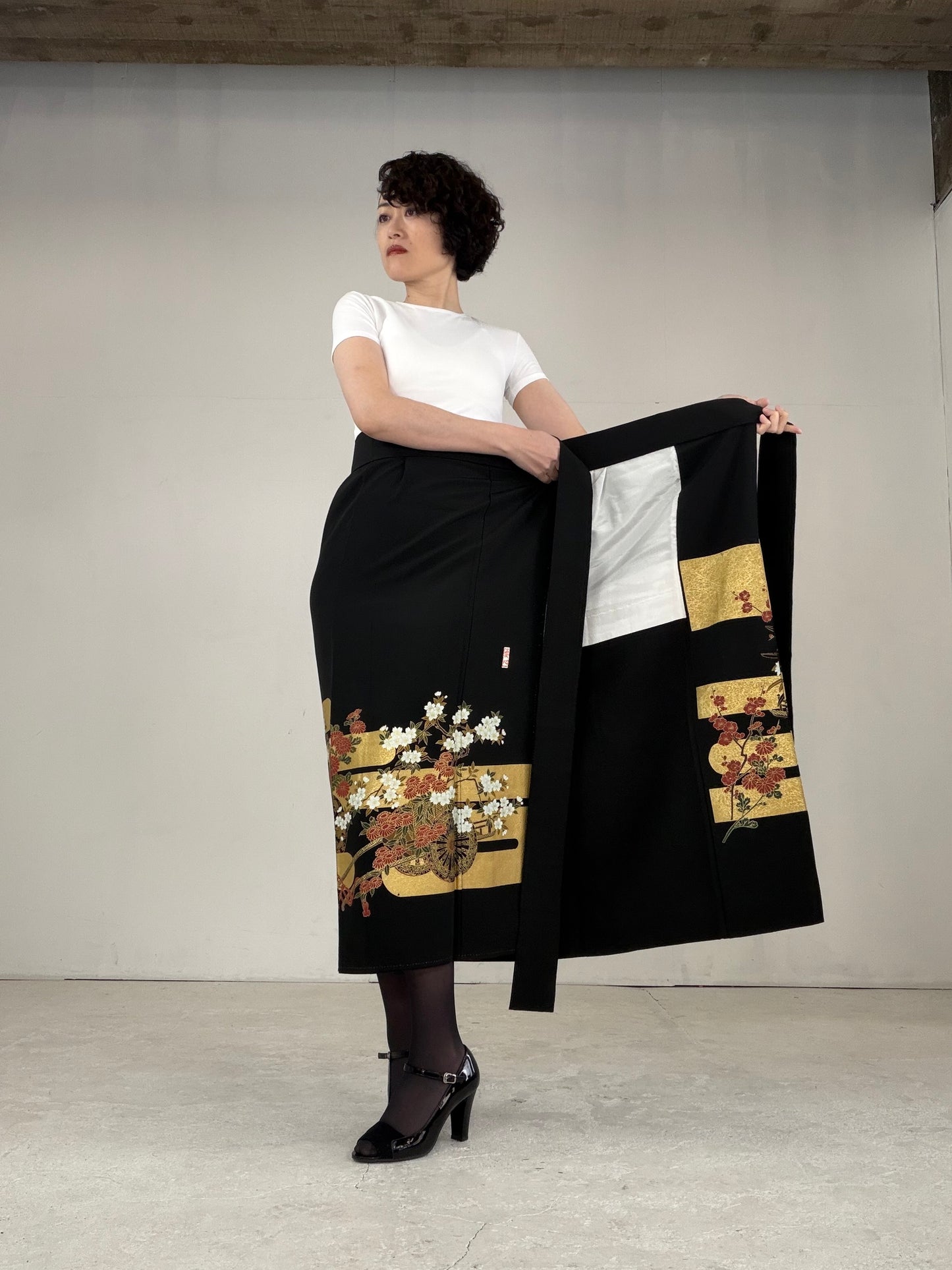 EDO-ZUMA SKIRT UPCYCLED FROM JAPANESE KIMONO "EDO032"