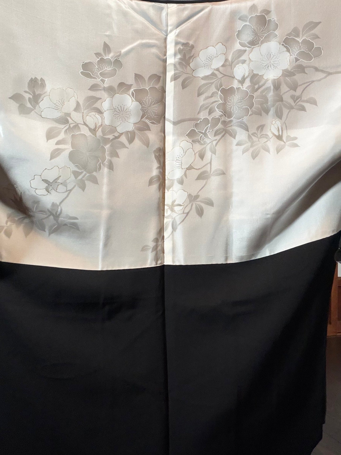 VINTAGE BLACK HAORI  "inside-flower, gold, BLK201"