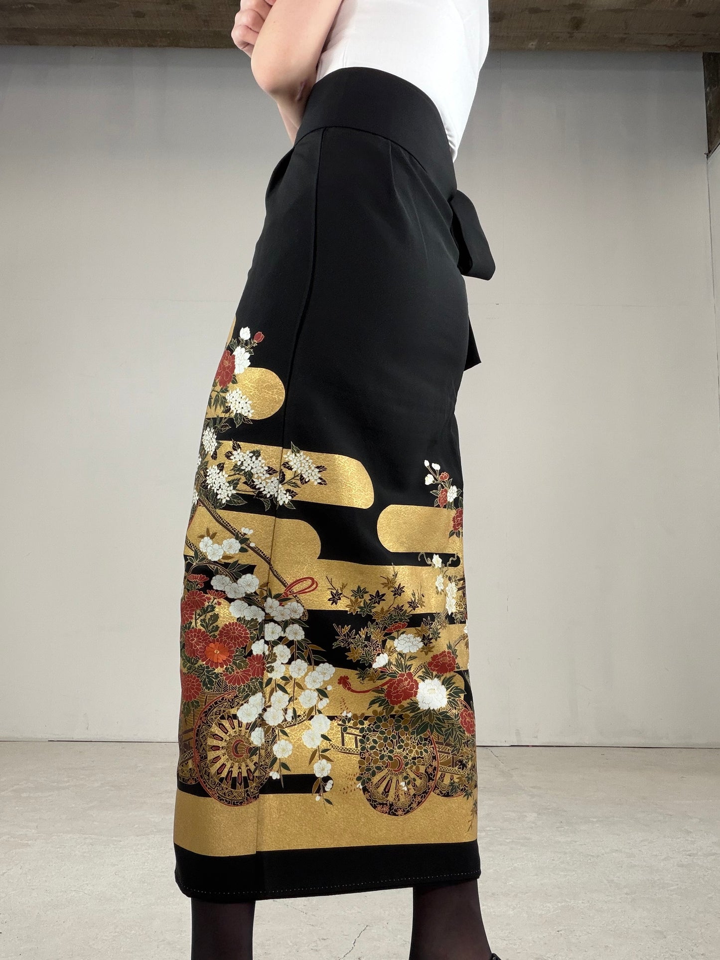 EDO-ZUMA SKIRT UPCYCLED FROM JAPANESE KIMONO "EDO032"