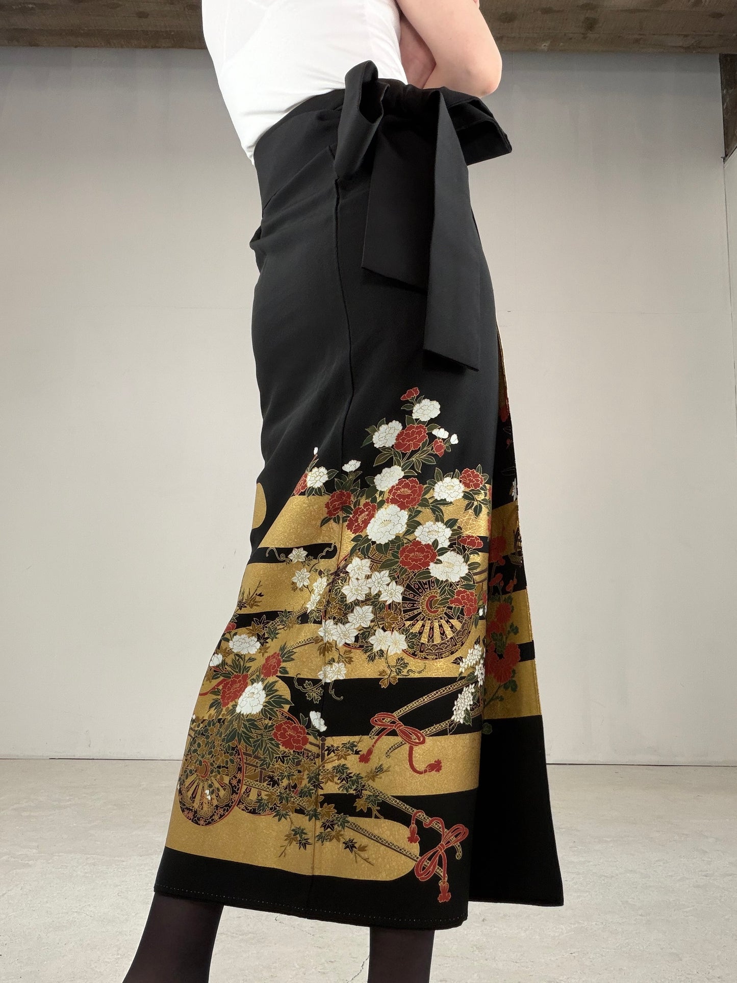 EDO-ZUMA SKIRT UPCYCLED FROM JAPANESE KIMONO "EDO032"