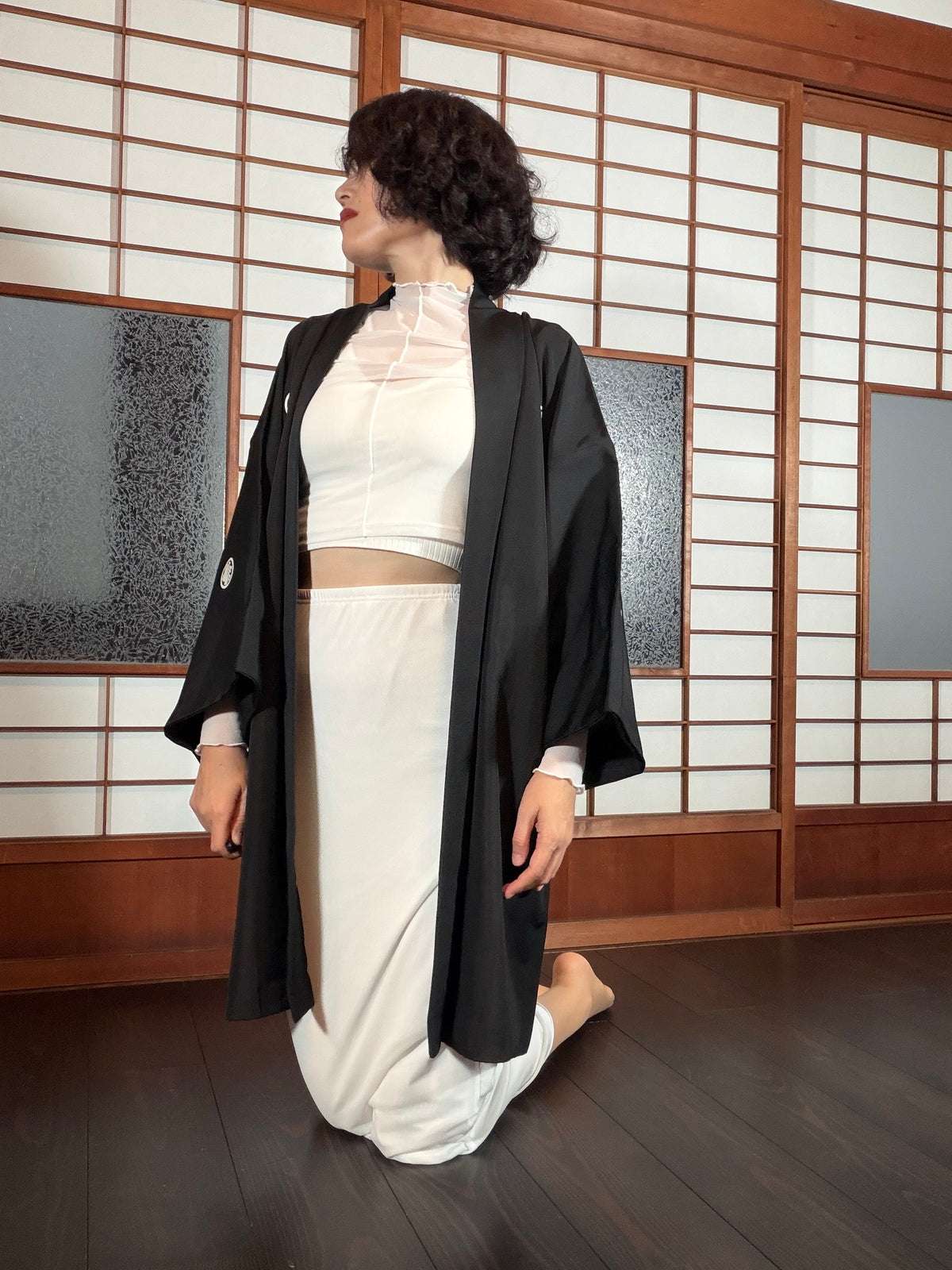 VINTAGE KUROMONTSUKI HAORI "fuji, KUR127"