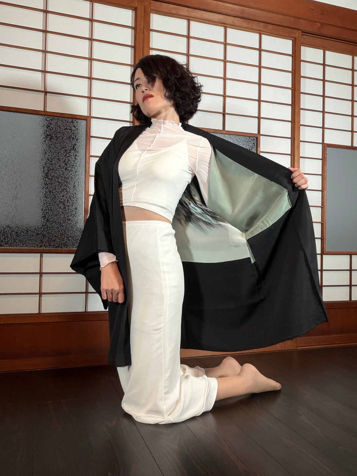 VINTAGE KUROMONTSUKI HAORI "fuji, KUR127"