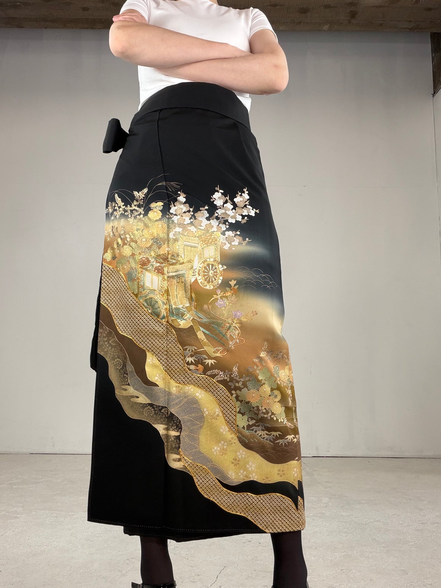 EDO-ZUMA SKIRT UPCYCLED FROM JAPANESE KIMONO "EDO036"