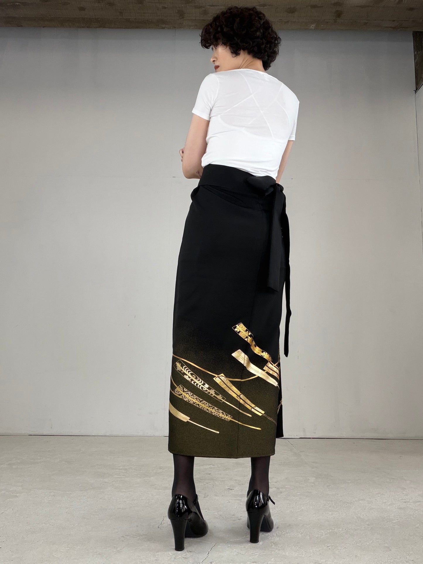 EDO-ZUMA SKIRT UPCYCLED FROM JAPANESE KIMONO "EDO029"
