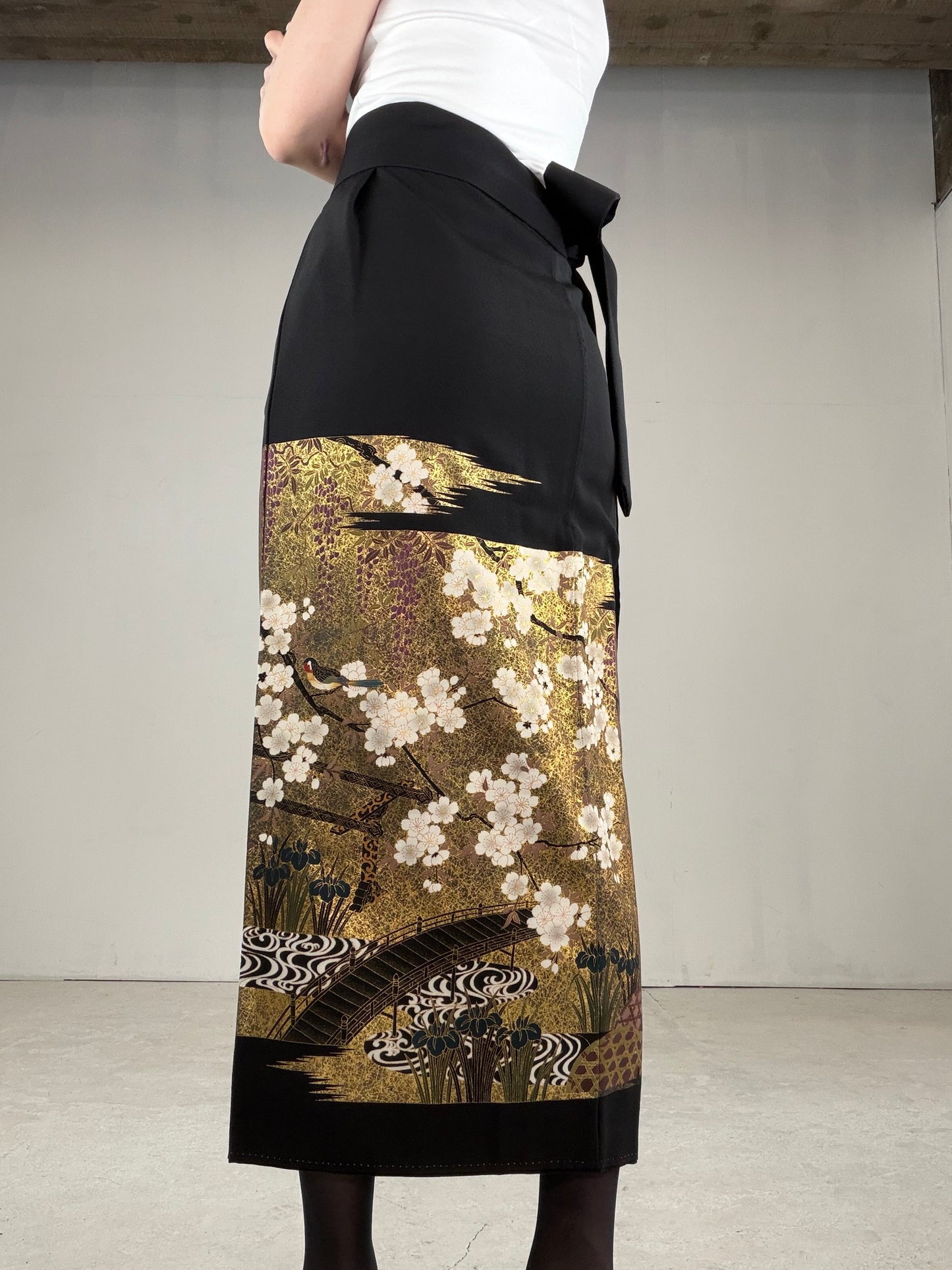 EDO-ZUMA SKIRT UPCYCLED FROM JAPANESE KIMONO "EDO030"