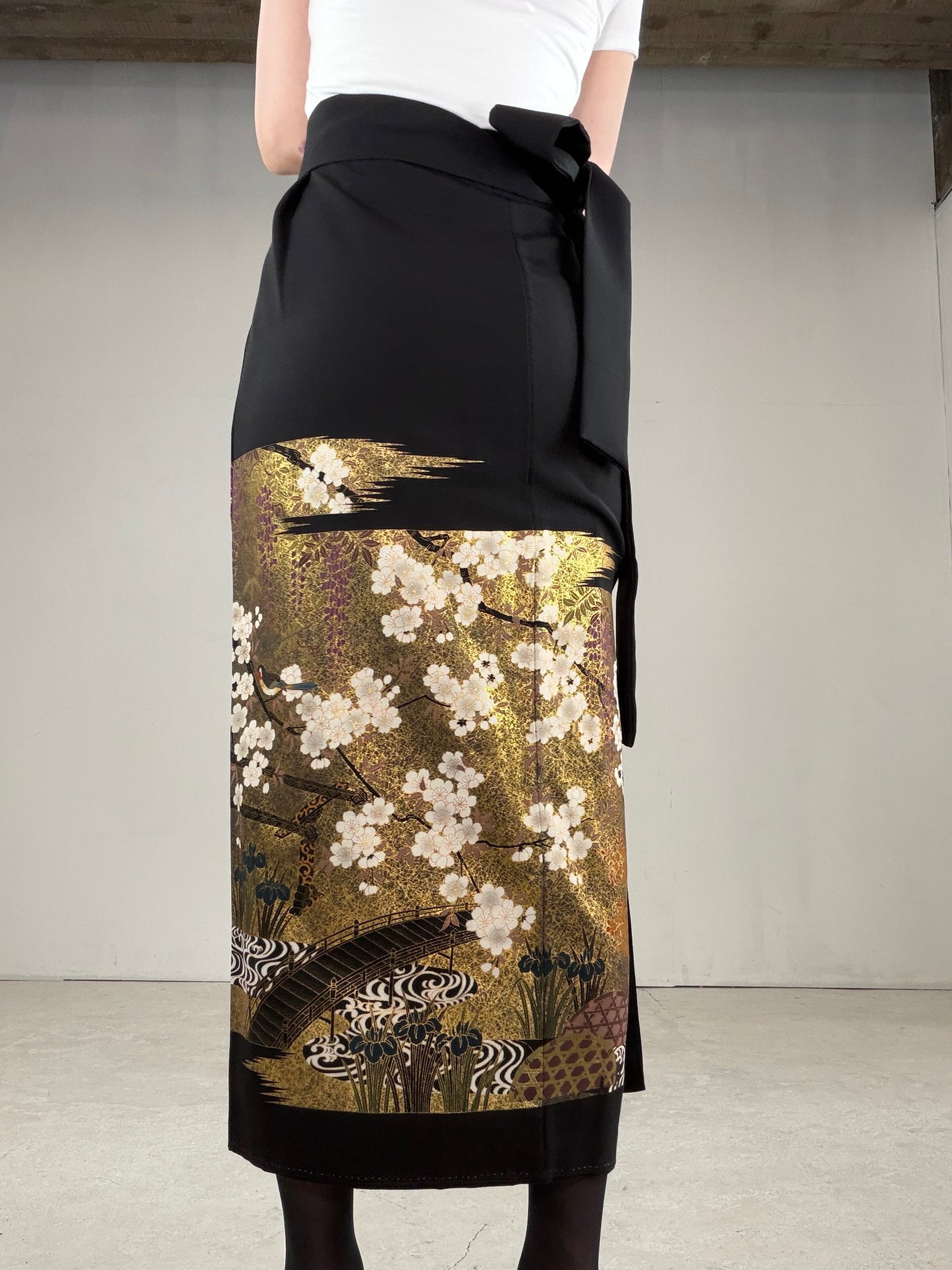 EDO-ZUMA SKIRT UPCYCLED FROM JAPANESE KIMONO "EDO030"