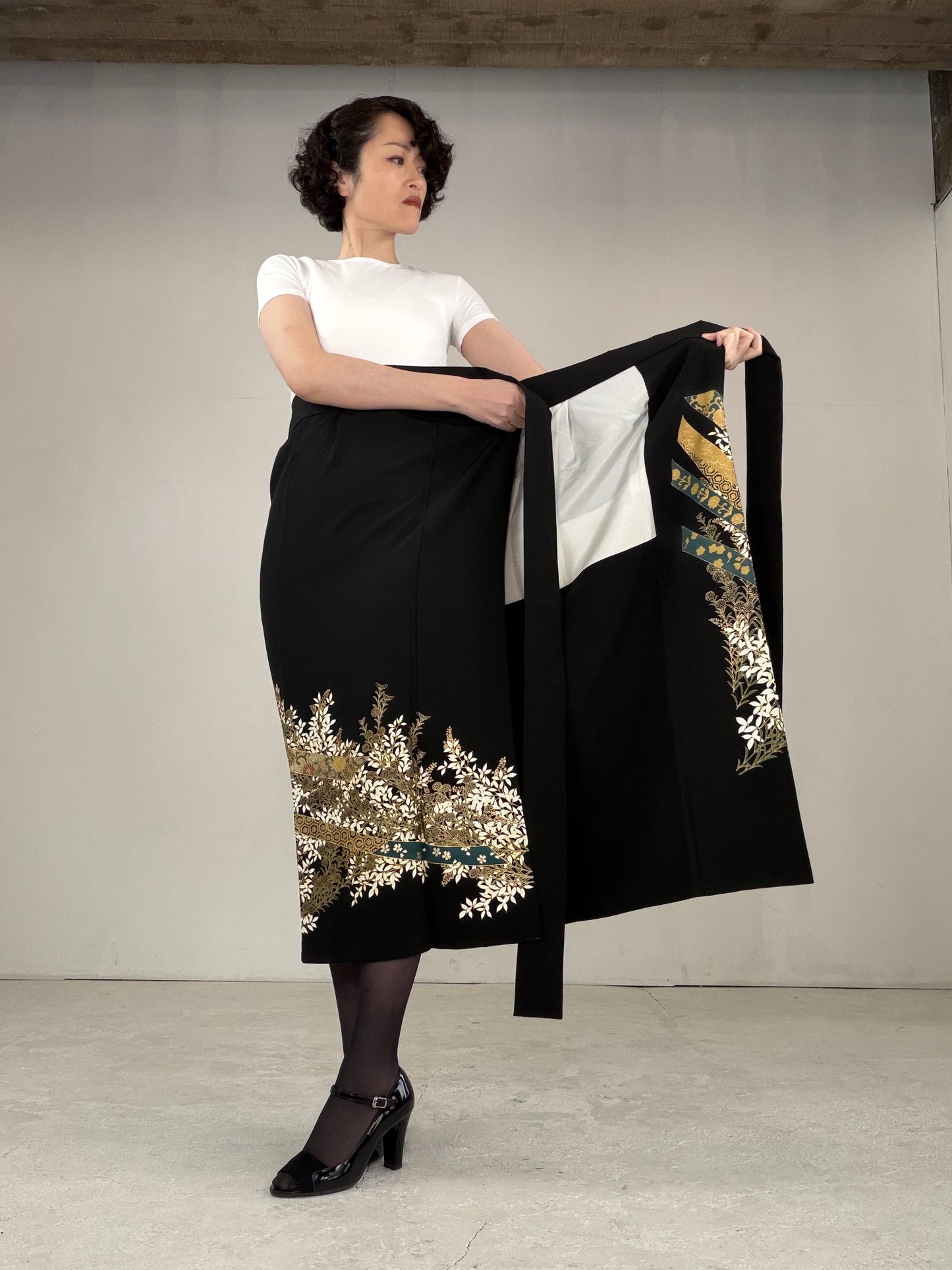 EDO-ZUMA SKIRT UPCYCLED FROM JAPANESE KIMONO "EDO034"