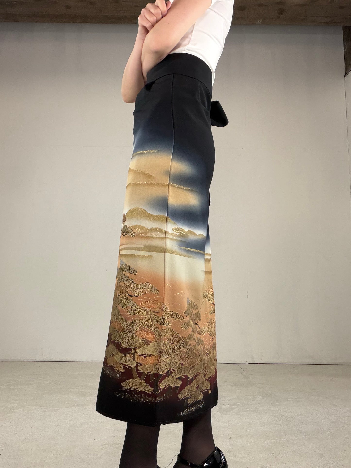 EDO-ZUMA SKIRT UPCYCLED FROM JAPANESE KIMONO "EDO035"