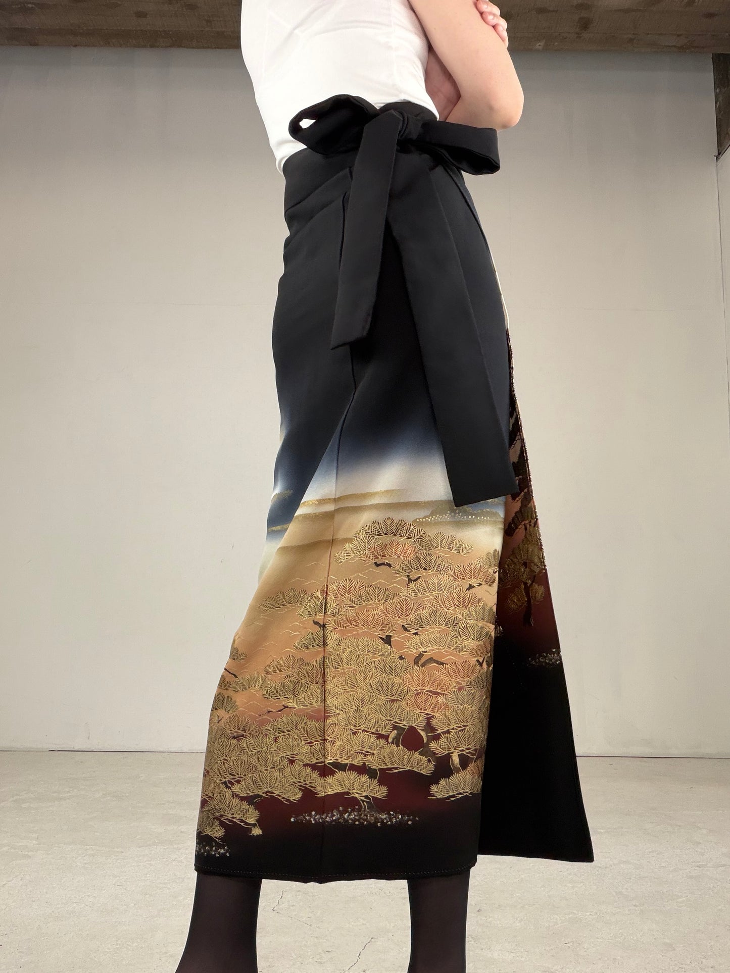 EDO-ZUMA SKIRT UPCYCLED FROM JAPANESE KIMONO "EDO035"