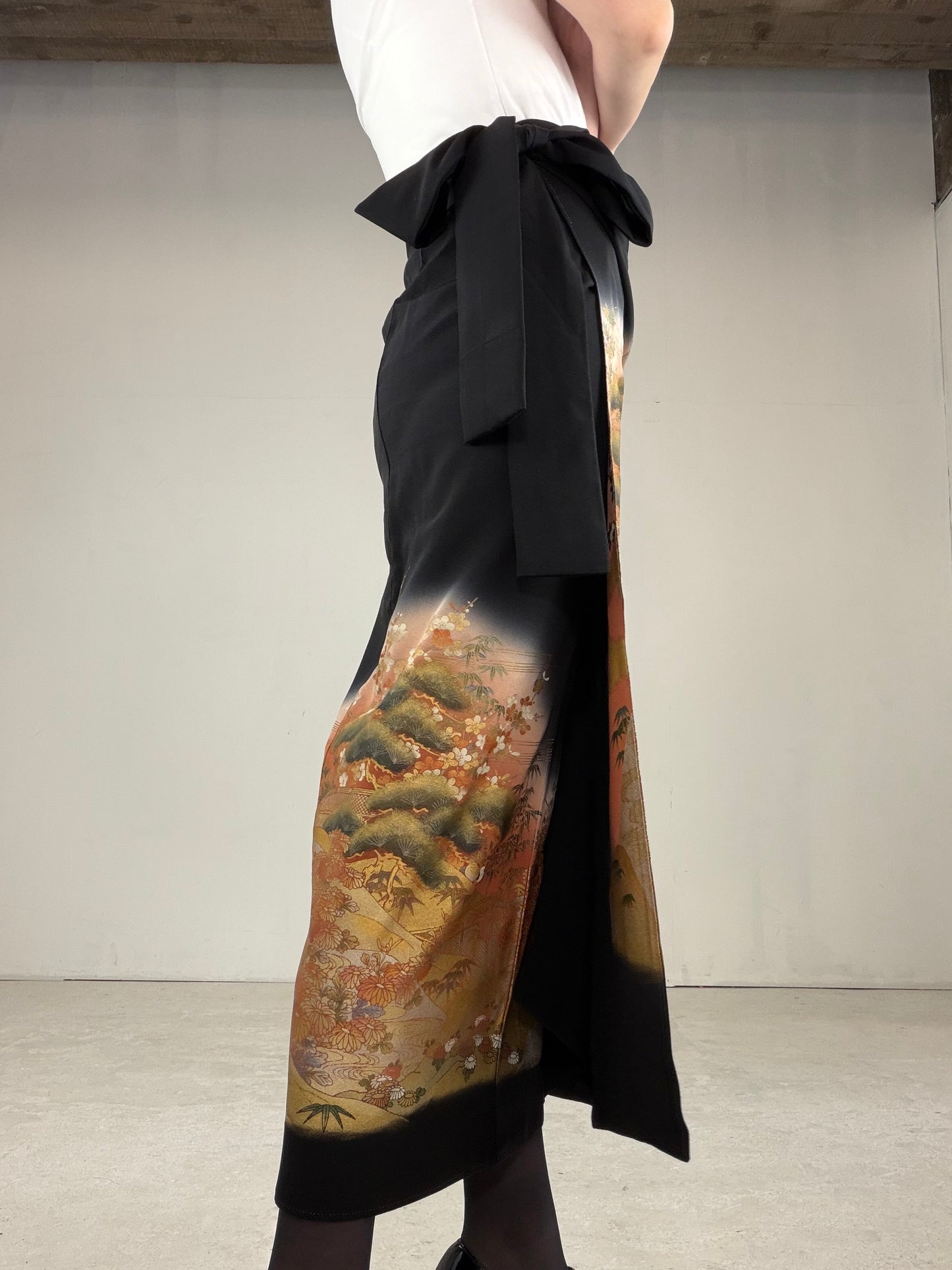 EDO-ZUMA SKIRT UPCYCLED FROM JAPANESE KIMONO "EDO028"