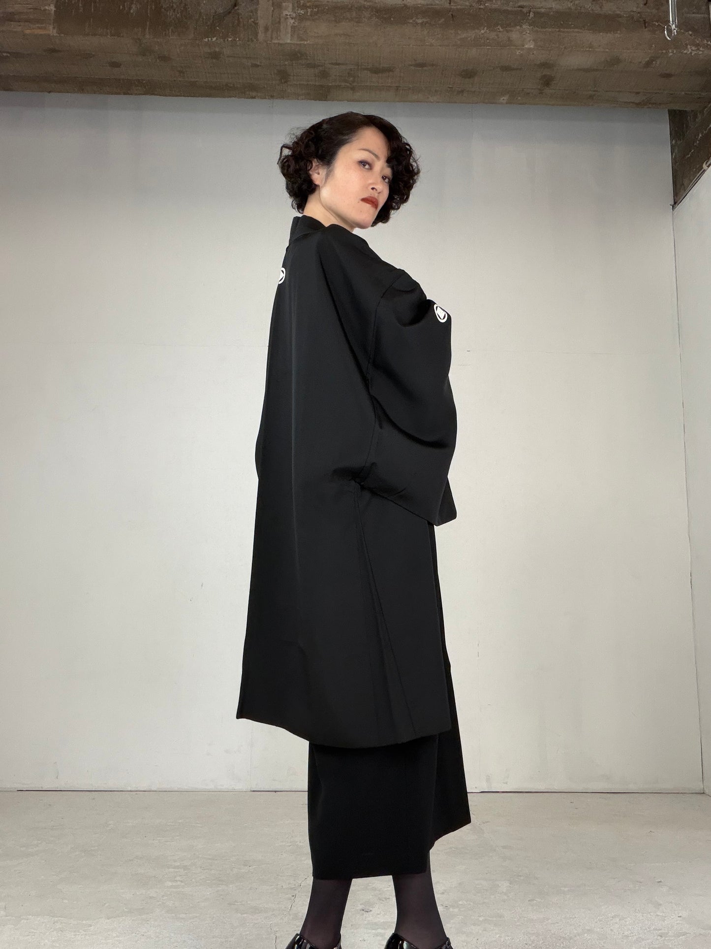 VINTAGE KUROMONTSUKI HAORI "Sougara, KUR106" *damage