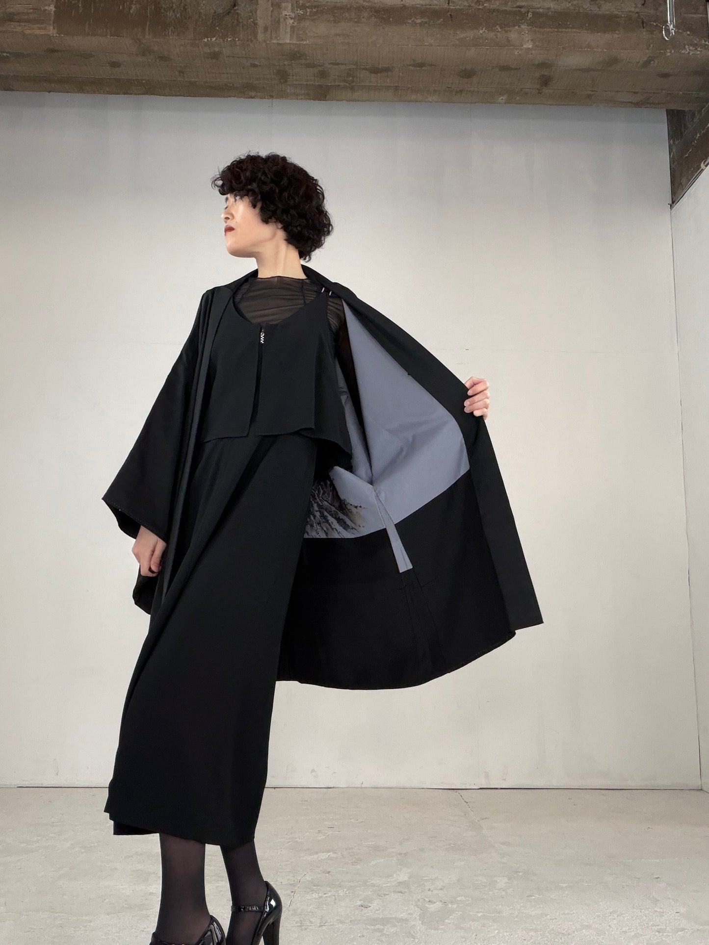 VINTAGE KUROMONTSUKI HAORI "Tiger, KUR107"