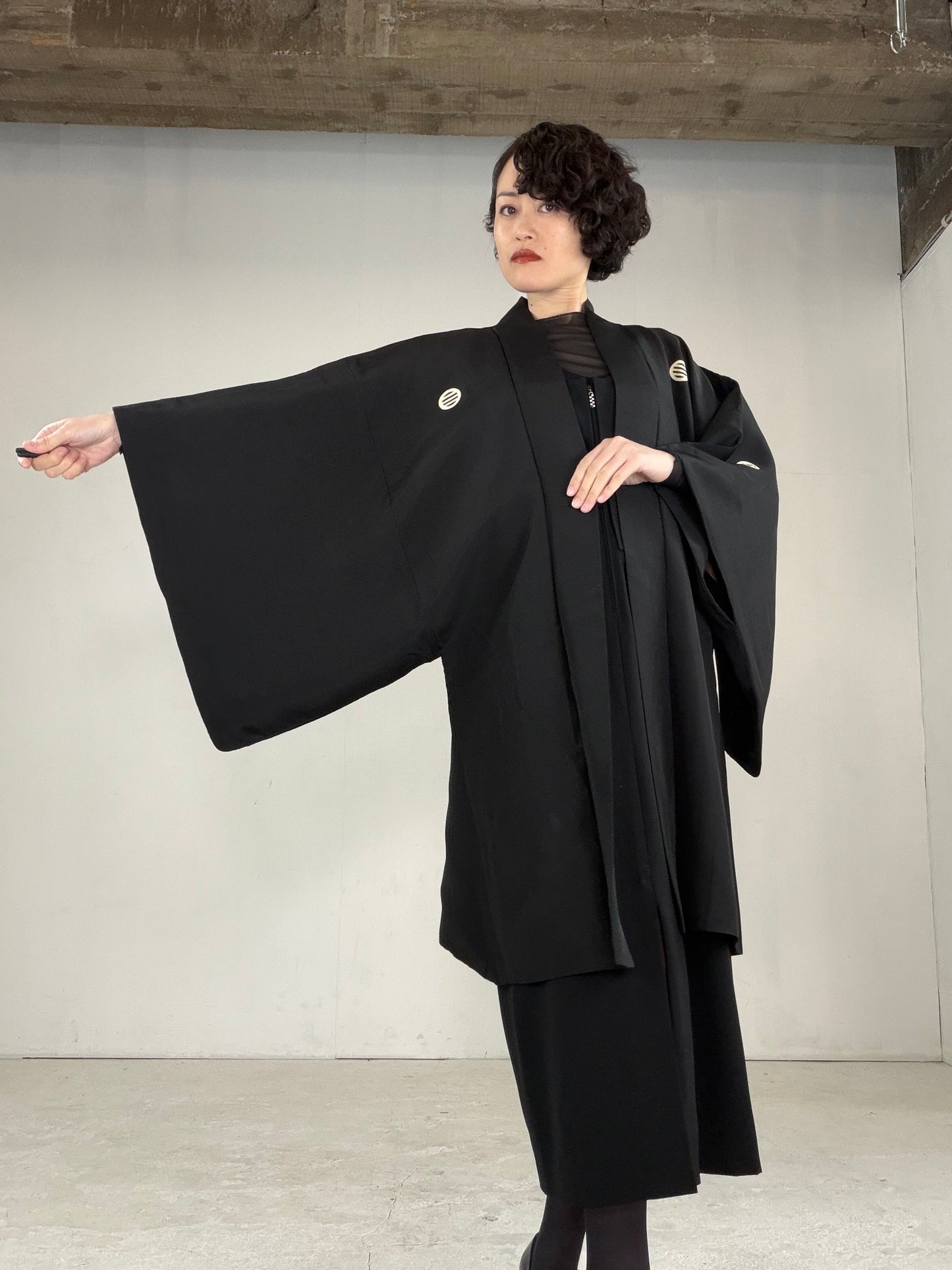 VINTAGE KUROMONTSUKI HAORI "Hyotan, KUR108" *damage