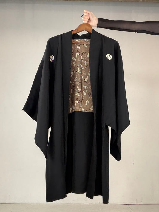 VINTAGE KUROMONTSUKI HAORI "hyotan, maruni-mitsubiki,  KUR108" *damage