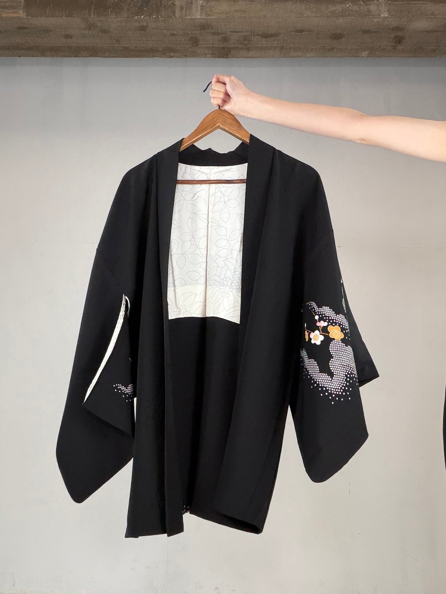 VINTAGE BLACK HAORI  "BLK168"