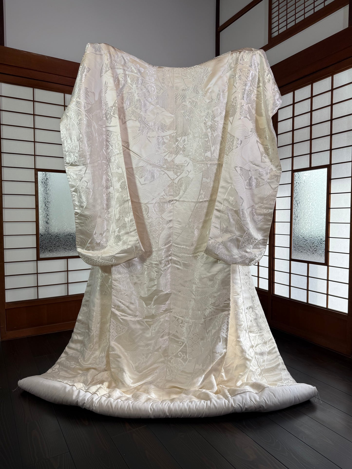 VINTAGE SHIROMUKU "kissho monyo"