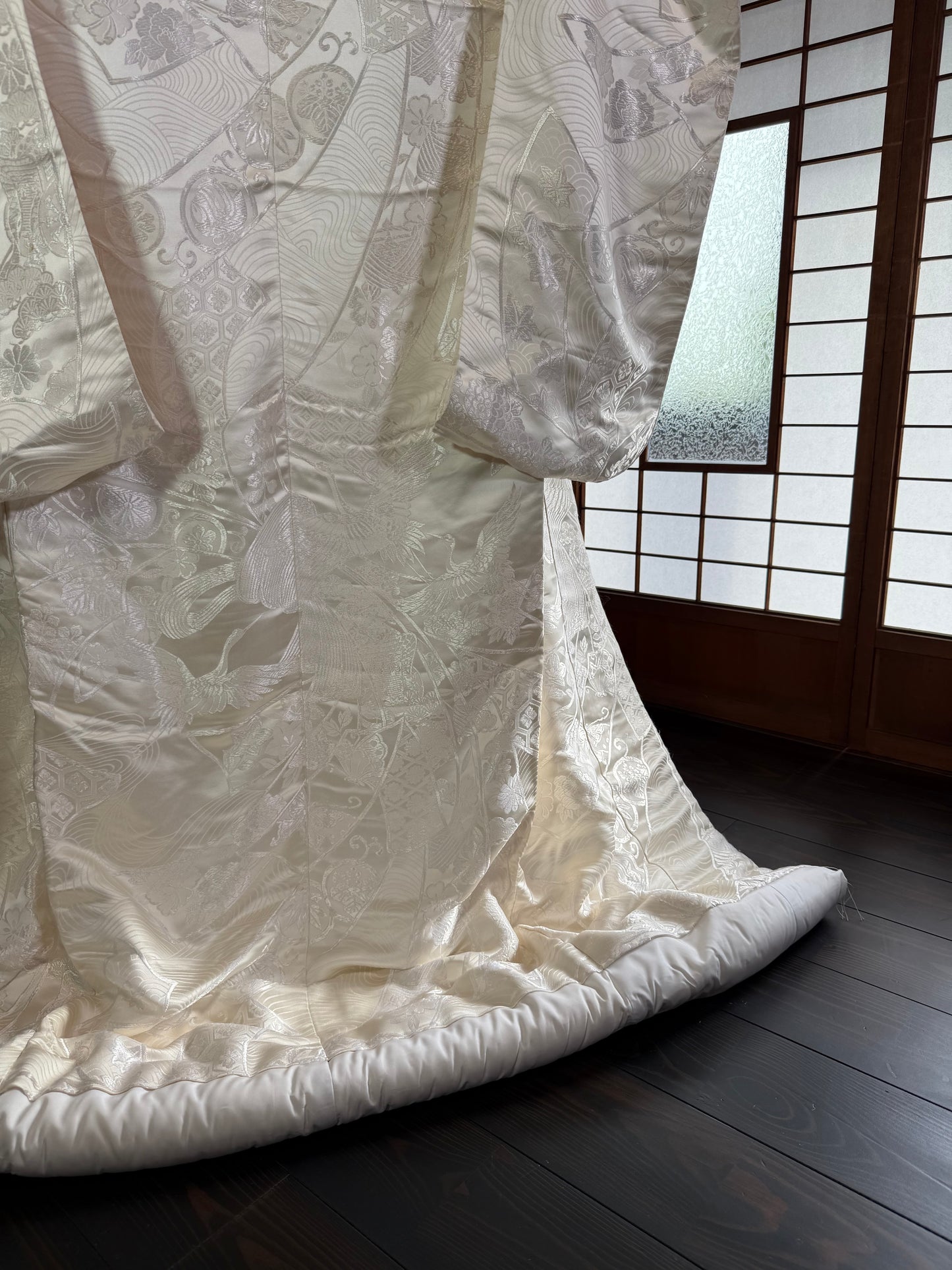 VINTAGE SHIROMUKU "kissho monyo"