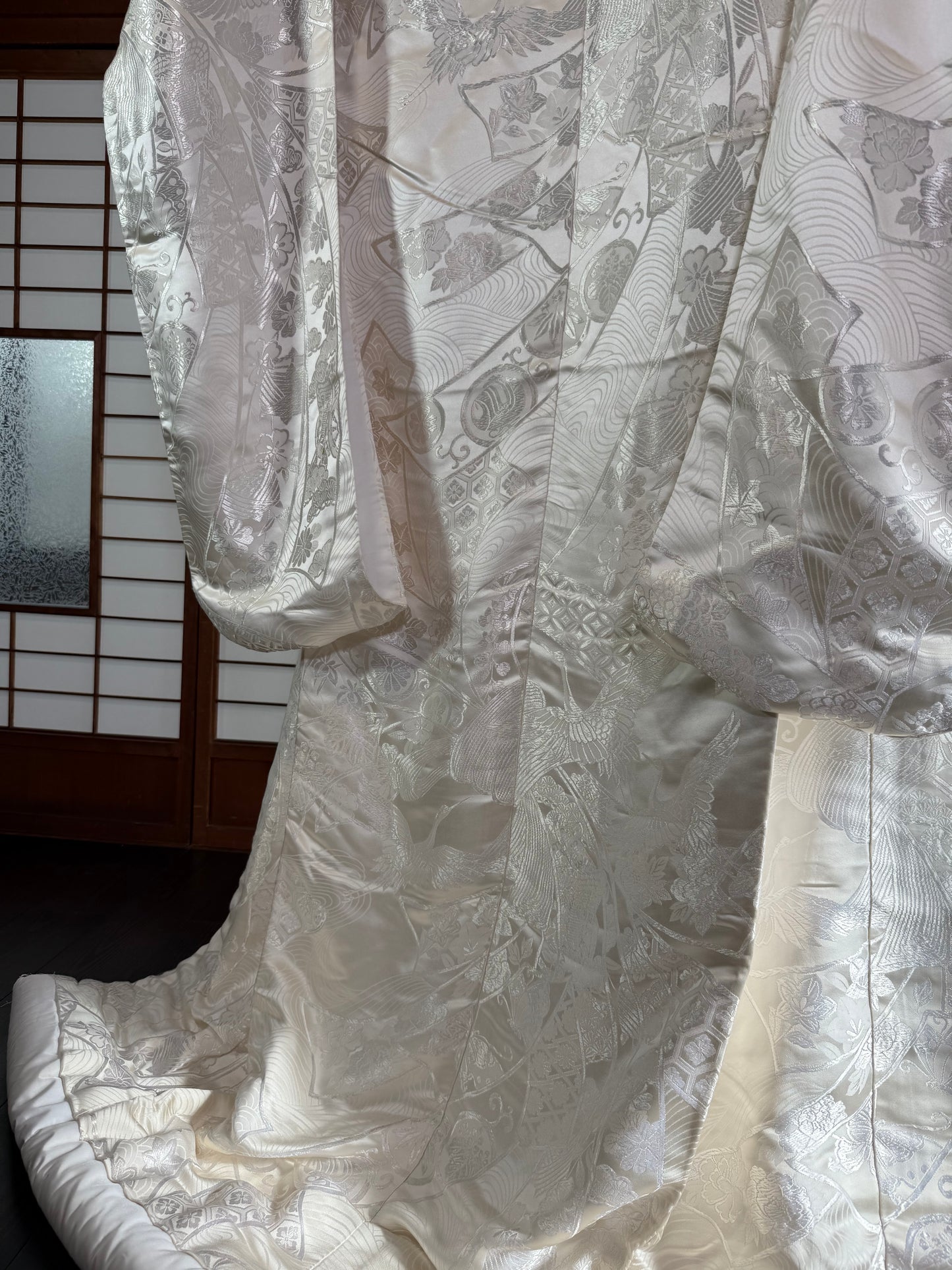 VINTAGE SHIROMUKU "kissho monyo"