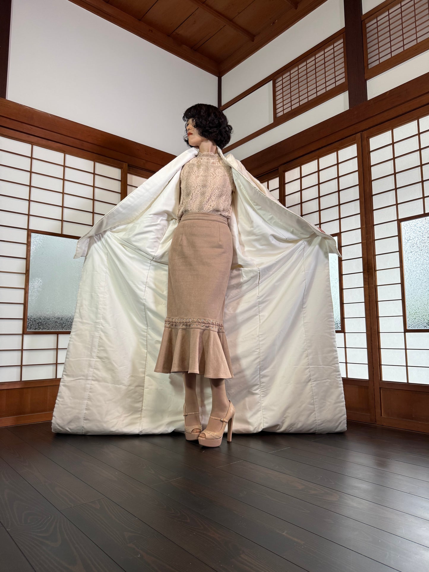 VINTAGE SHIROMUKU "tsuru 001" *damage