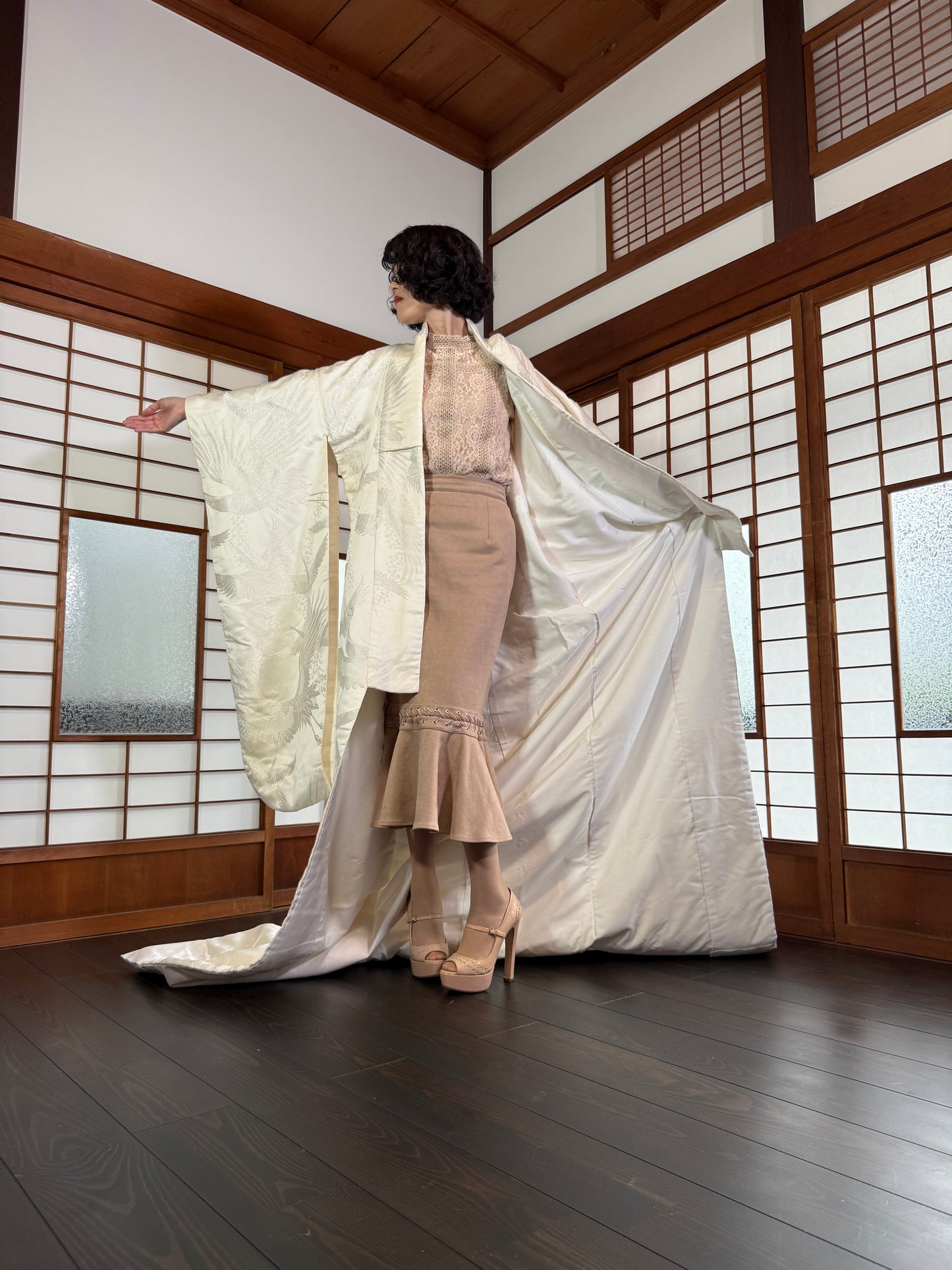 VINTAGE SHIROMUKU "tsuru 001" *damage