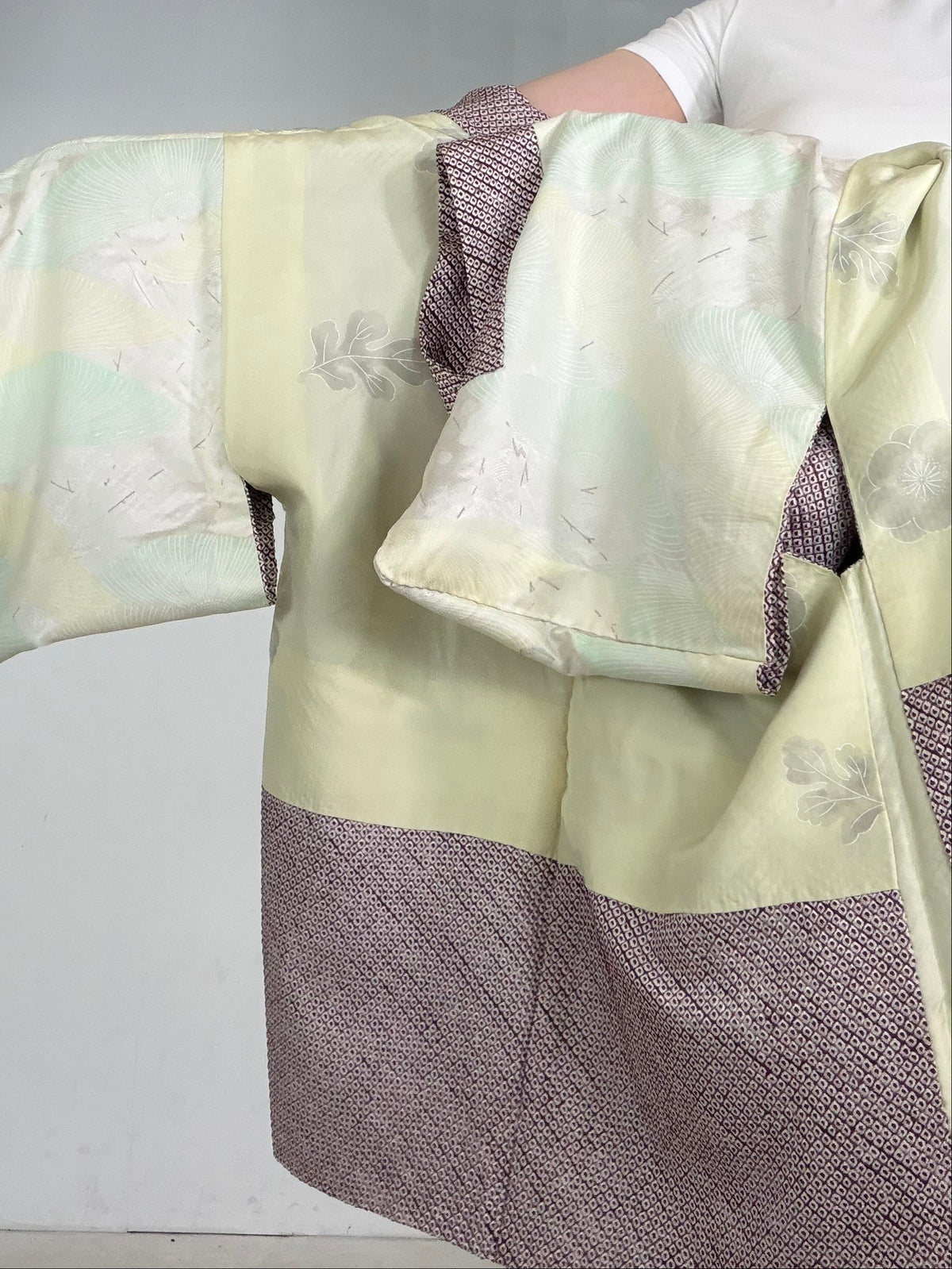 VINTAGE SHIBORI HAORI  "murasaki, SIB141"