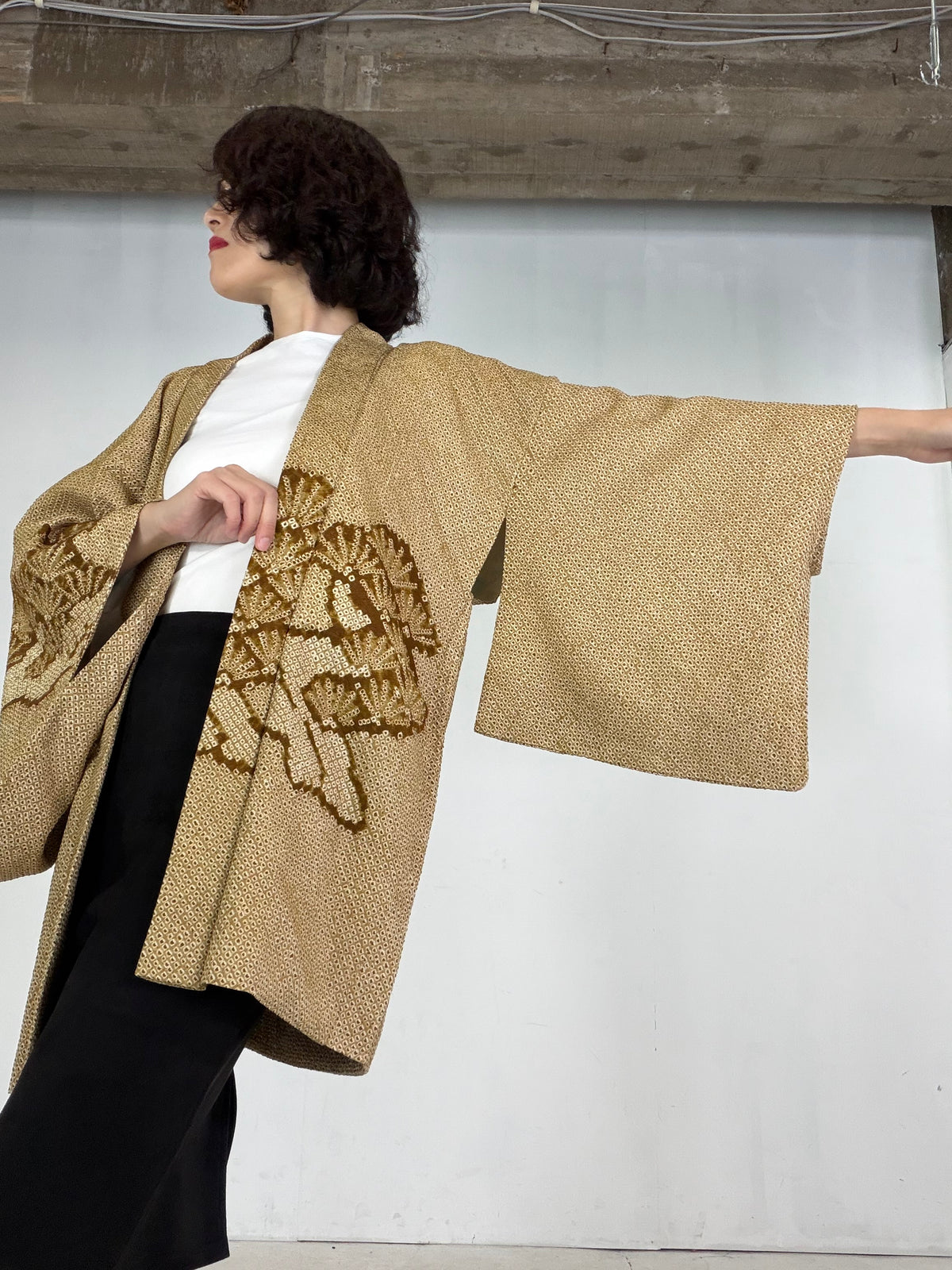 VINTAGE SHIBORI HAORI  "matsu, SIB140" *damage