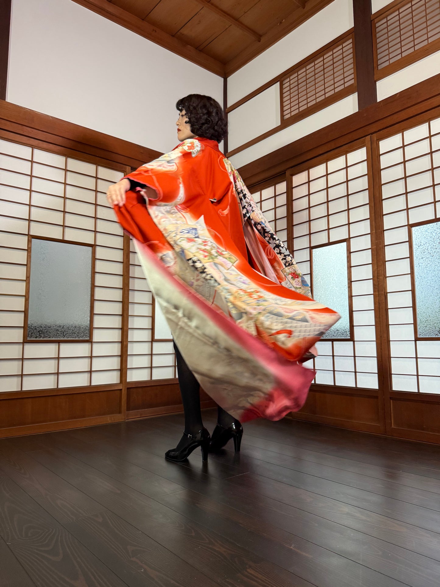 Redefining the Vintage Furisode Collection "shu, ougi" :damage