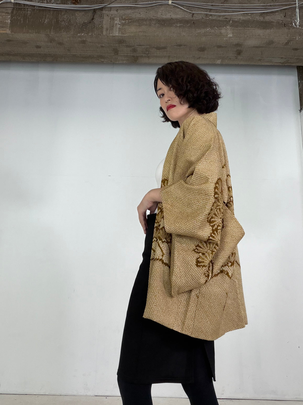 VINTAGE SHIBORI HAORI  "matsu, SIB140" *damage