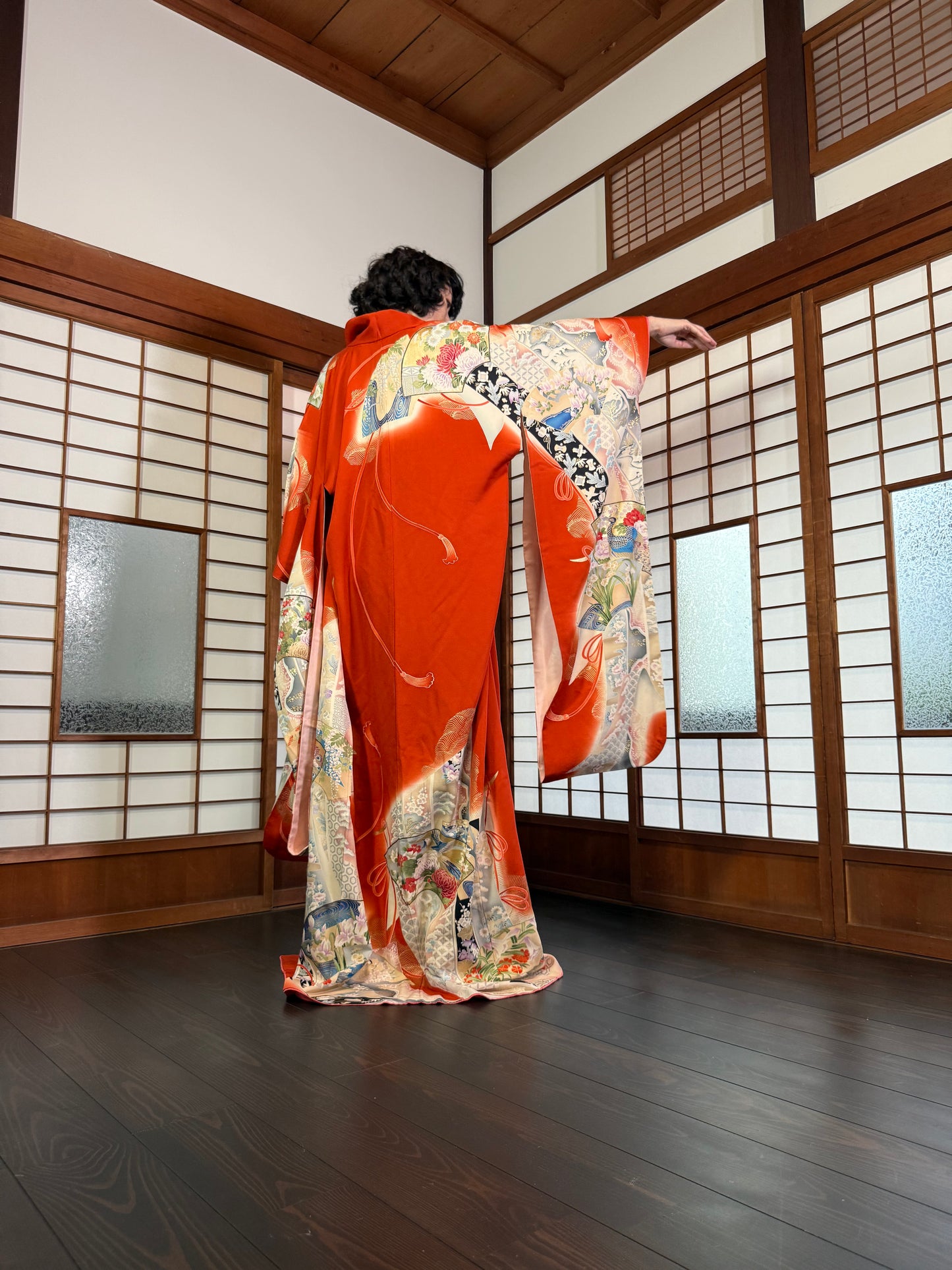 Redefining the Vintage Furisode Collection "shu, ougi" :damage