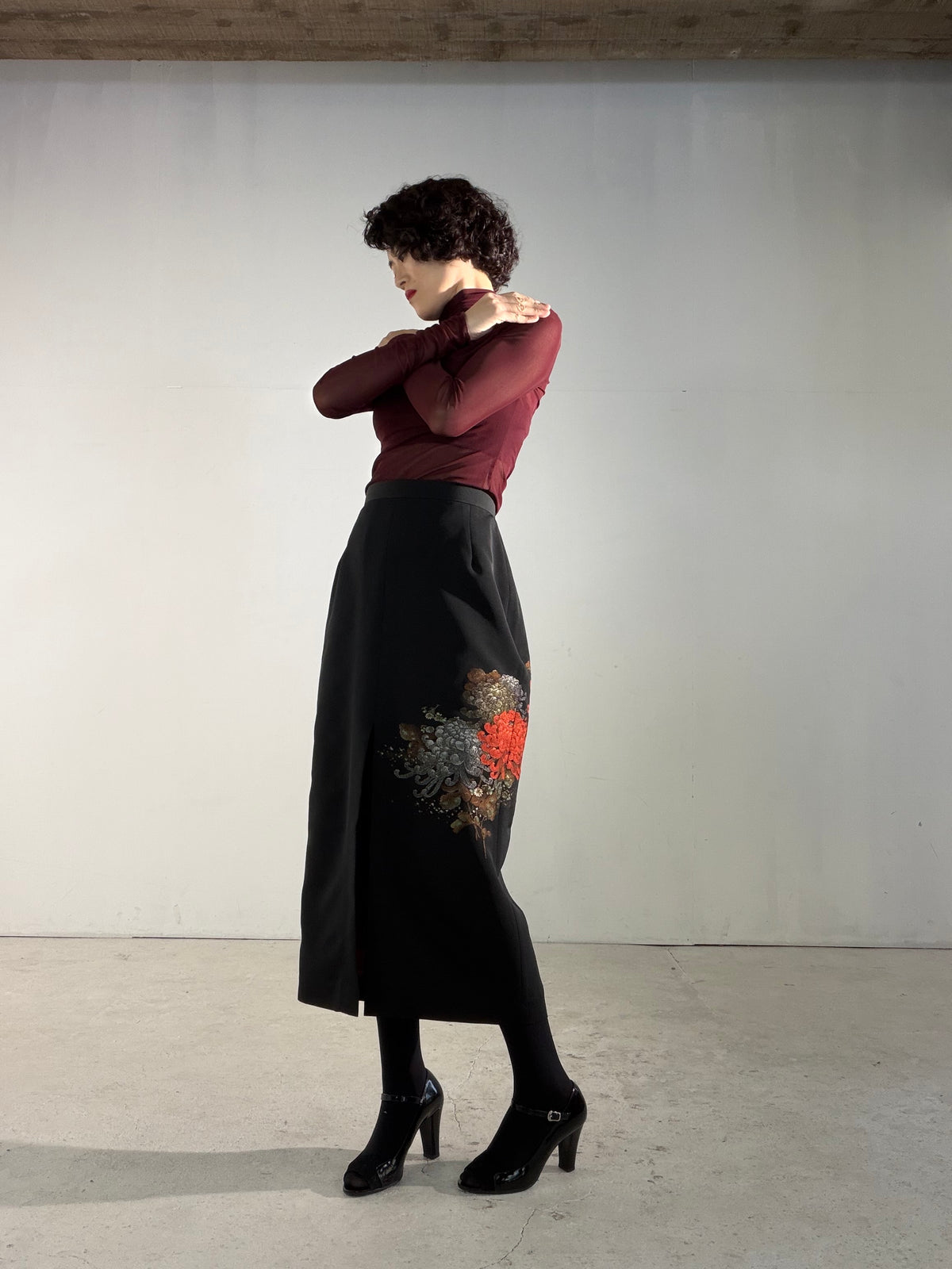 Kimono Skirt "SAI005" — Upcycled from Japanese Kimono Black Haori