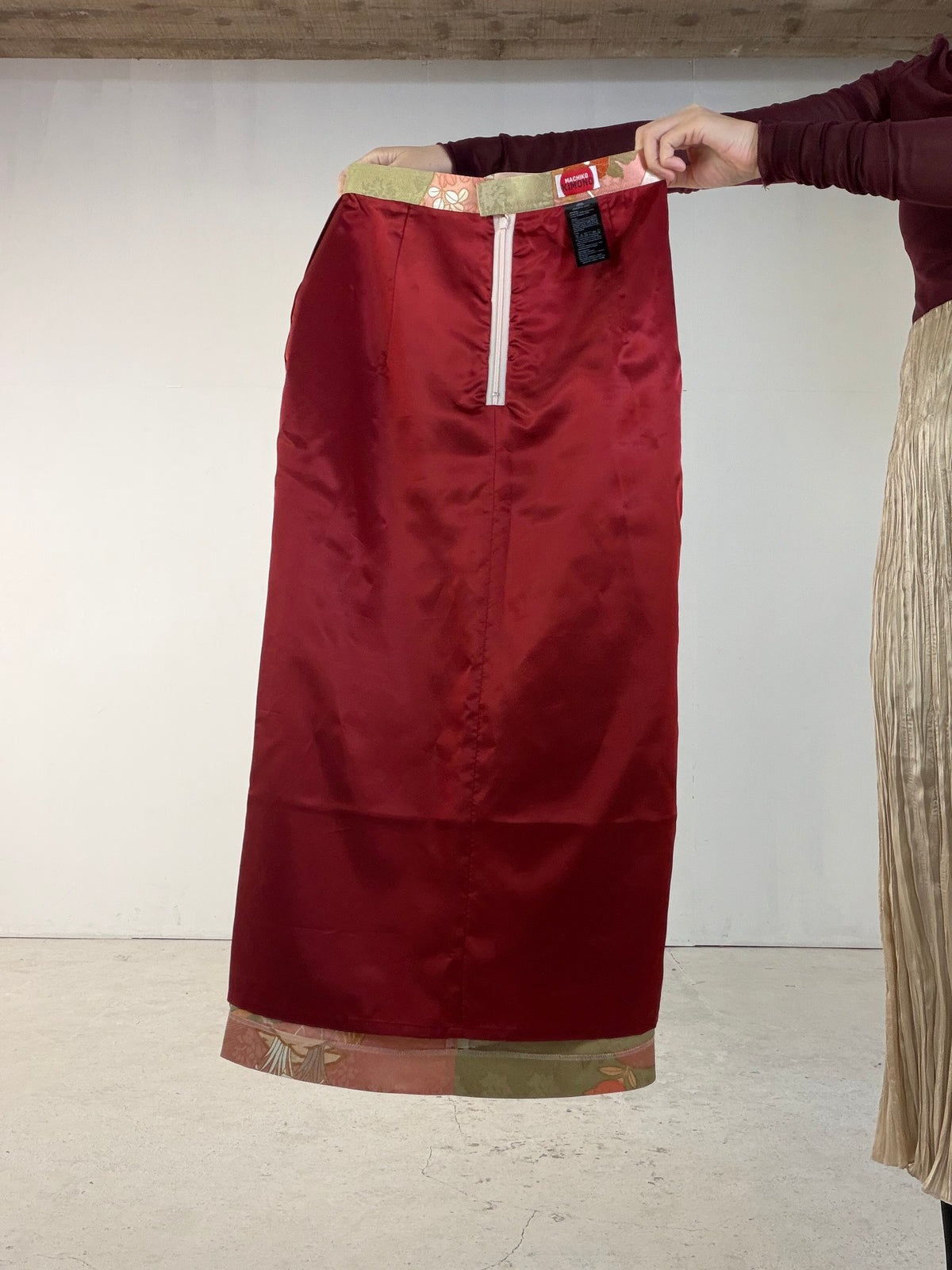 Kimono Skirt "SAI003" — Upcycled from Japanese Kimono Foumongi