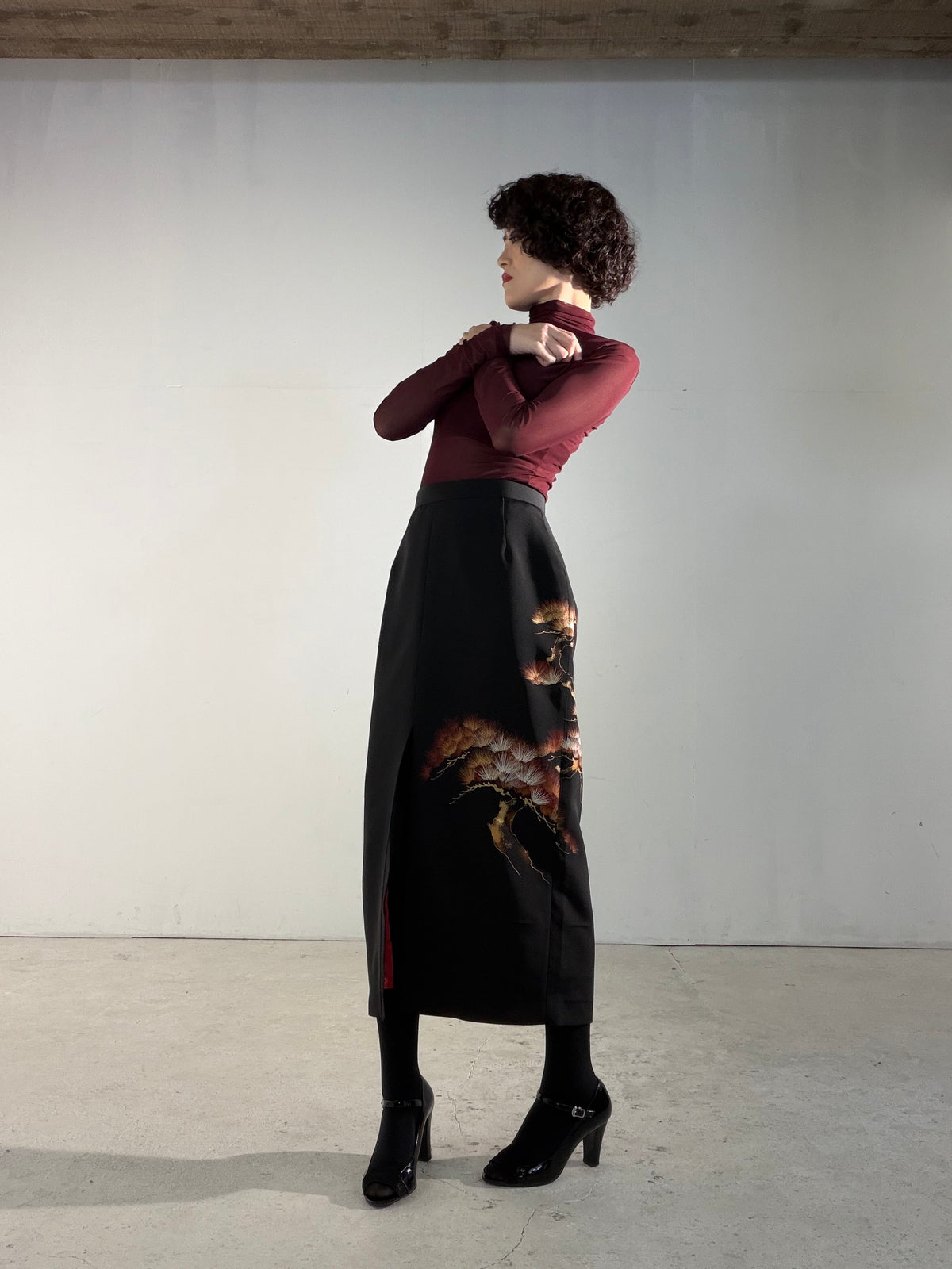Kimono Skirt "SAI004" — Upcycled from Japanese Kimono Black Haori