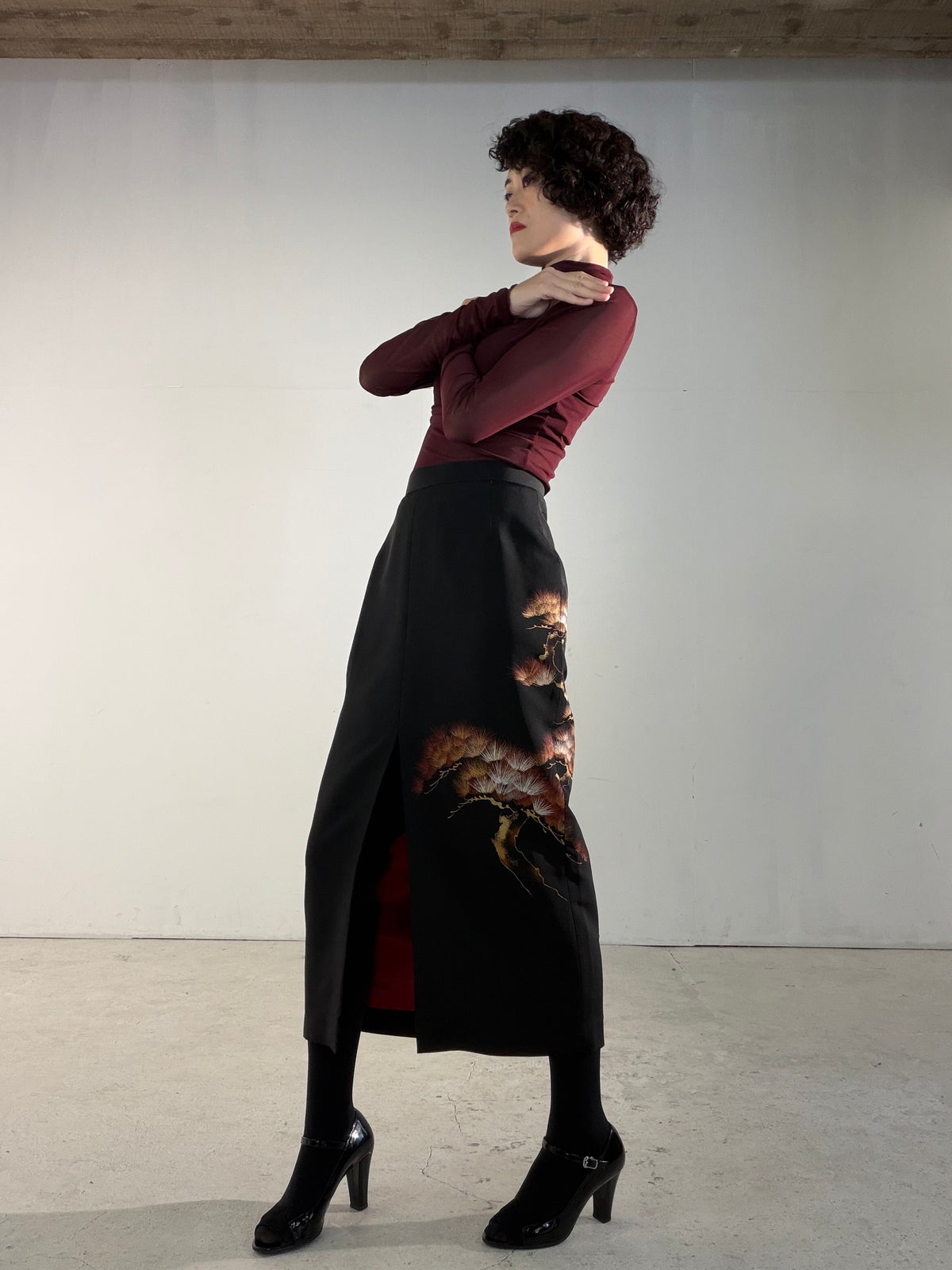 Kimono Skirt "SAI004" — Upcycled from Japanese Kimono Black Haori