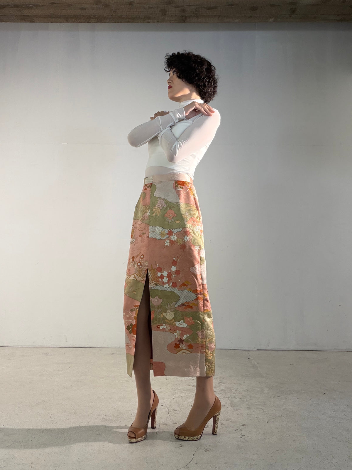 Kimono Skirt "SAI003" — Upcycled from Japanese Kimono Foumongi