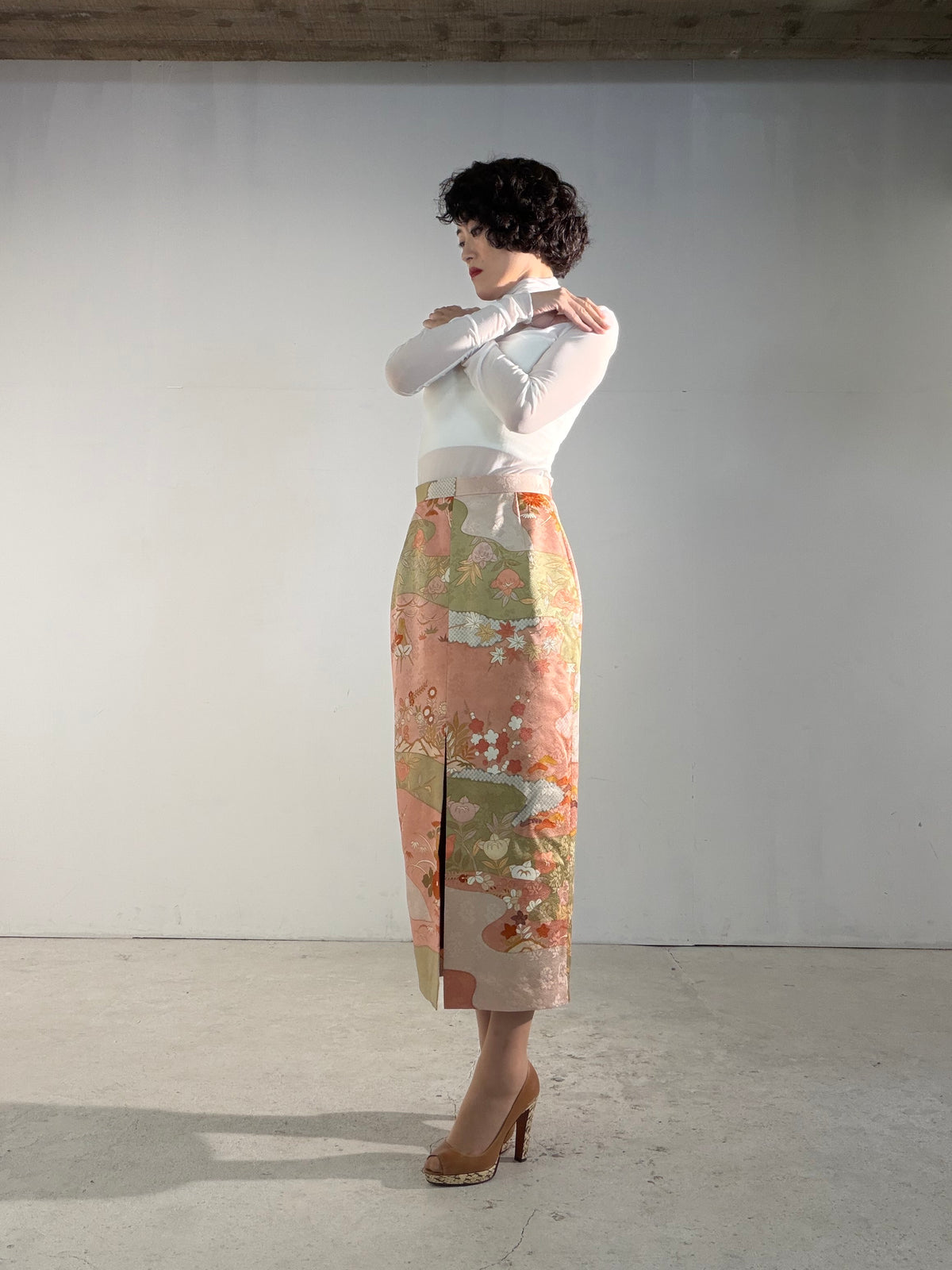 Kimono Skirt "SAI003" — Upcycled from Japanese Kimono Foumongi