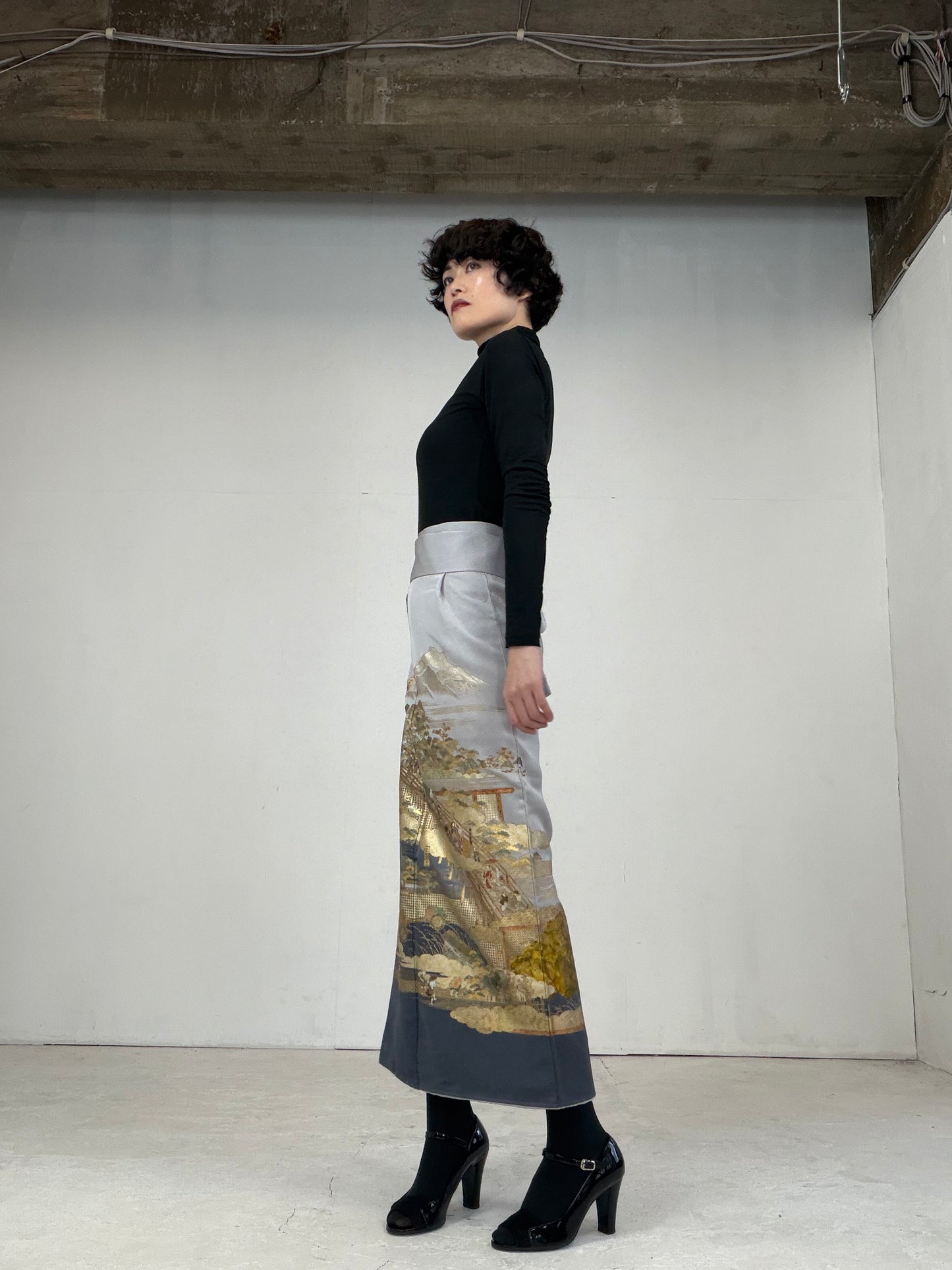 IROTOME SKIRT UPCYCLED FROM JAPANESE KIMONO "109"