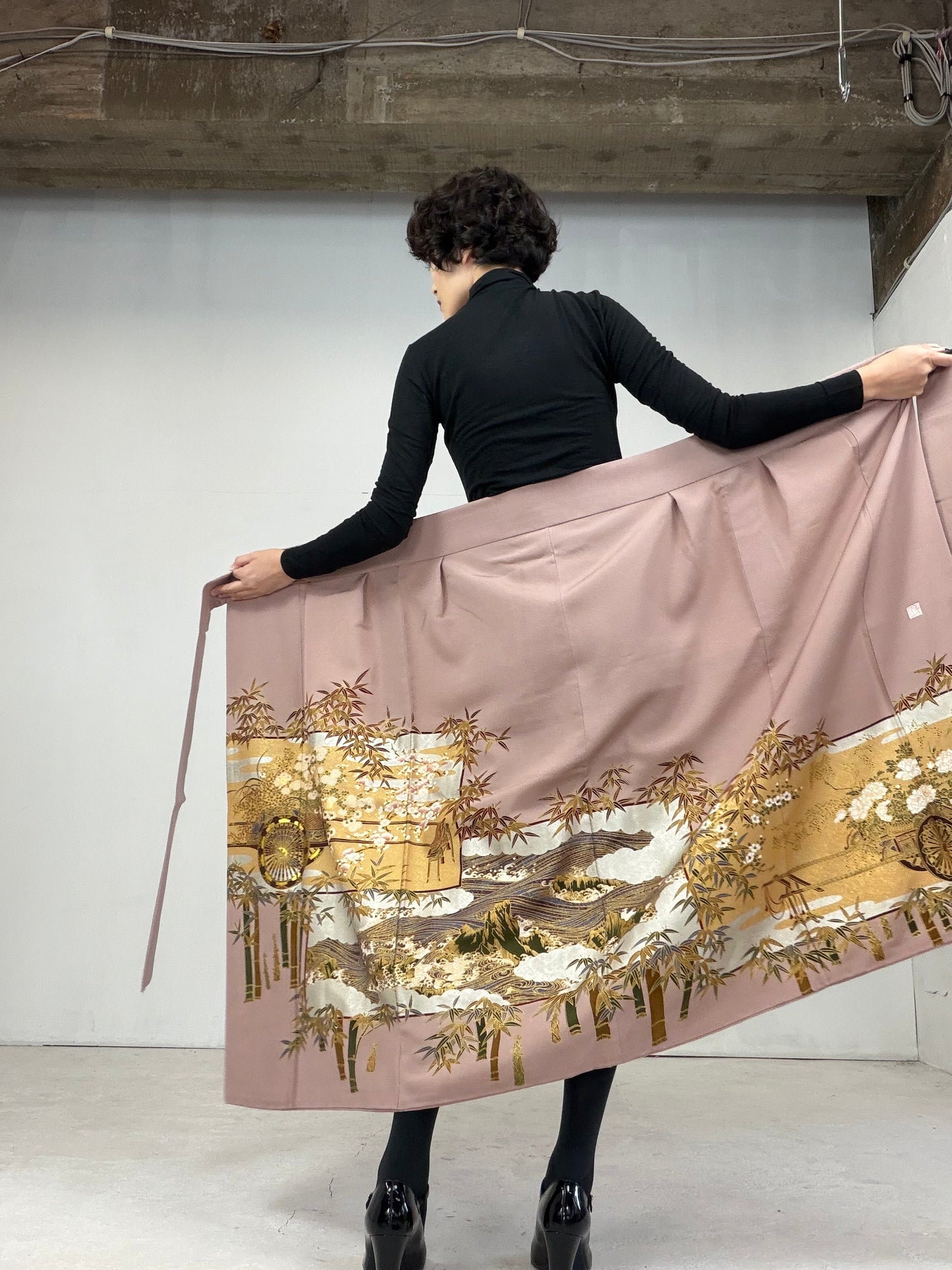 IROTOME SKIRT UPCYCLED FROM JAPANESE KIMONO "108"